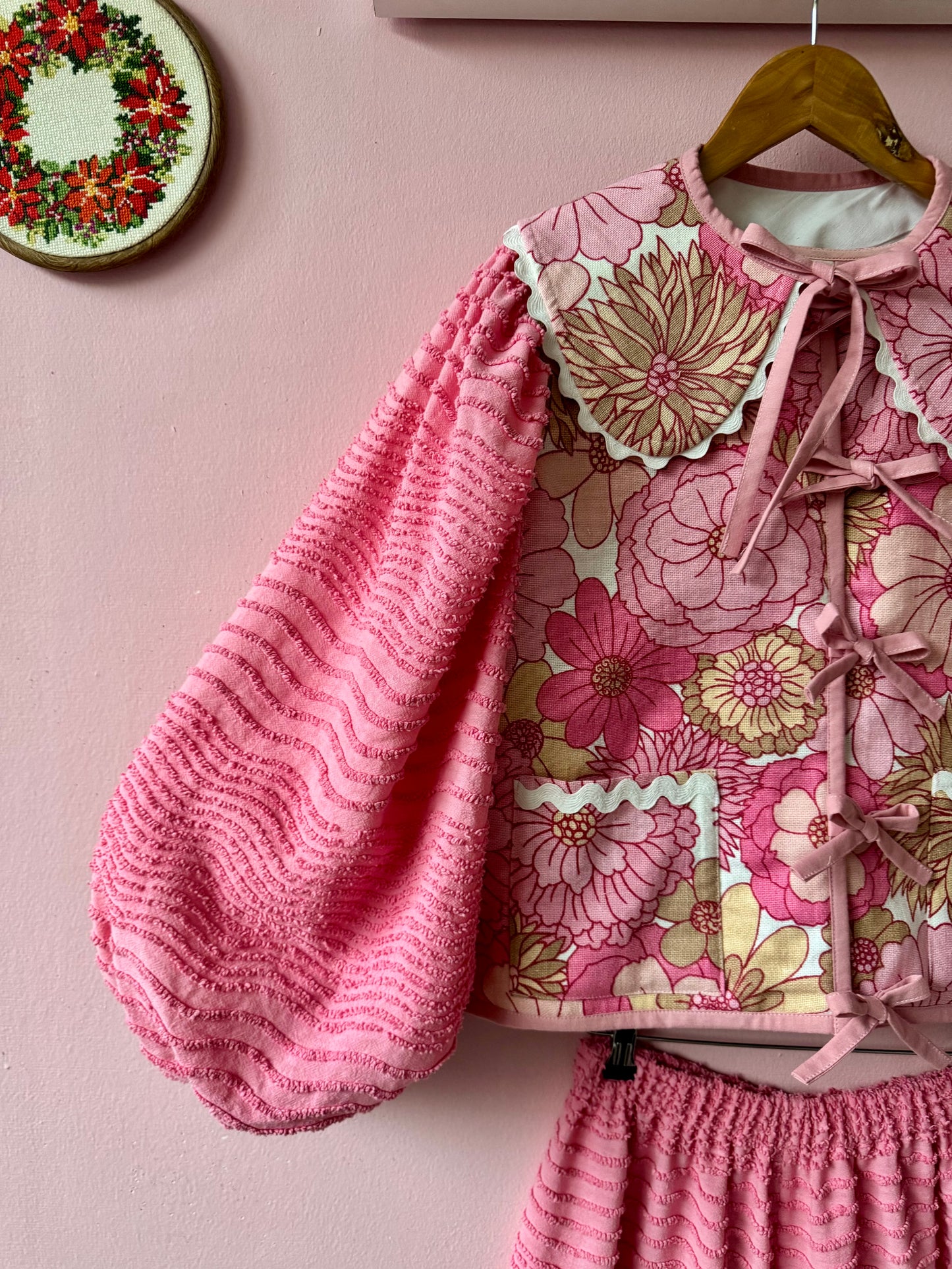 Pink floral and candlewick set