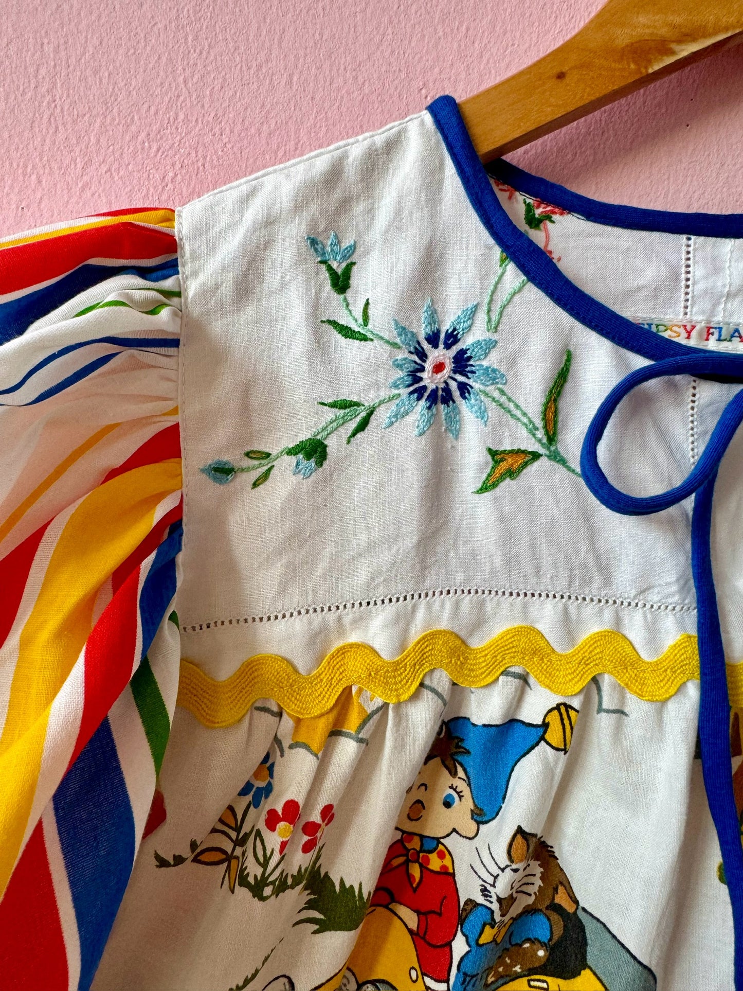 Vintage nursery print blouse with stripes sleeves