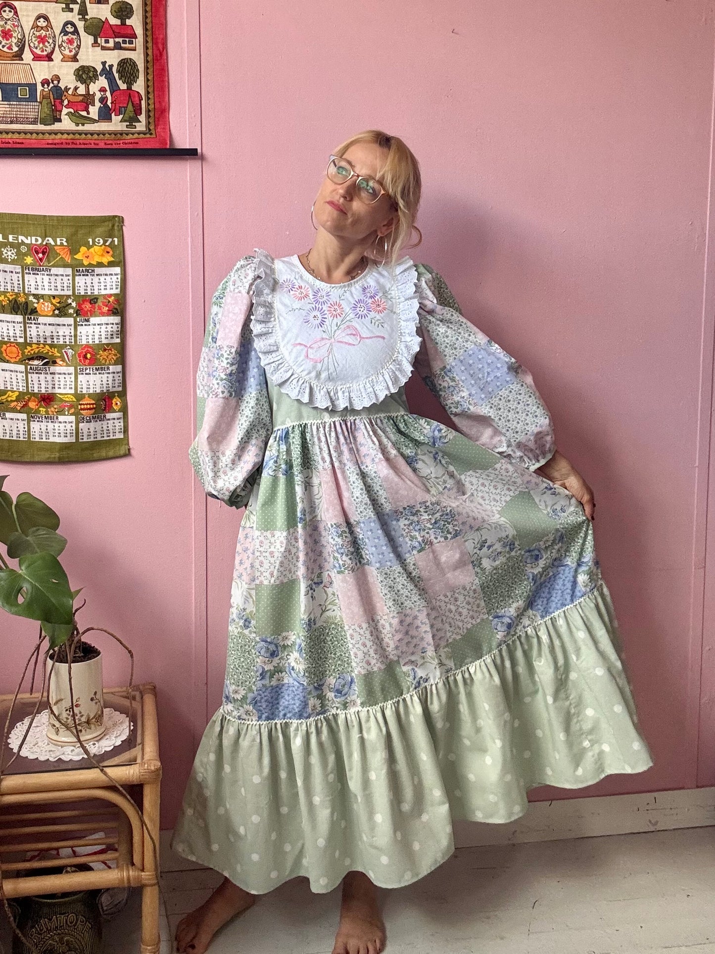 Maxi dress with long sleeves