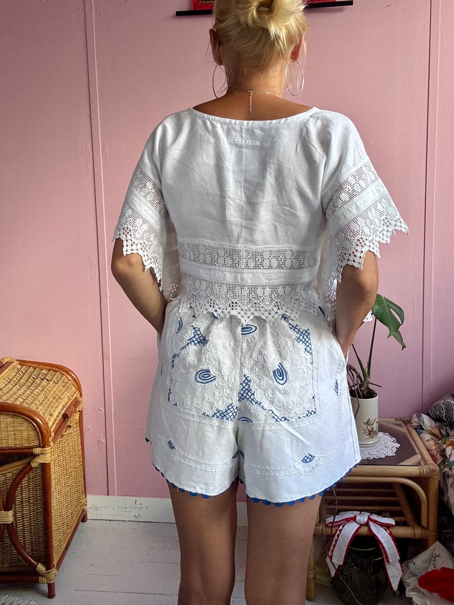 Blue/white embroidery shorts