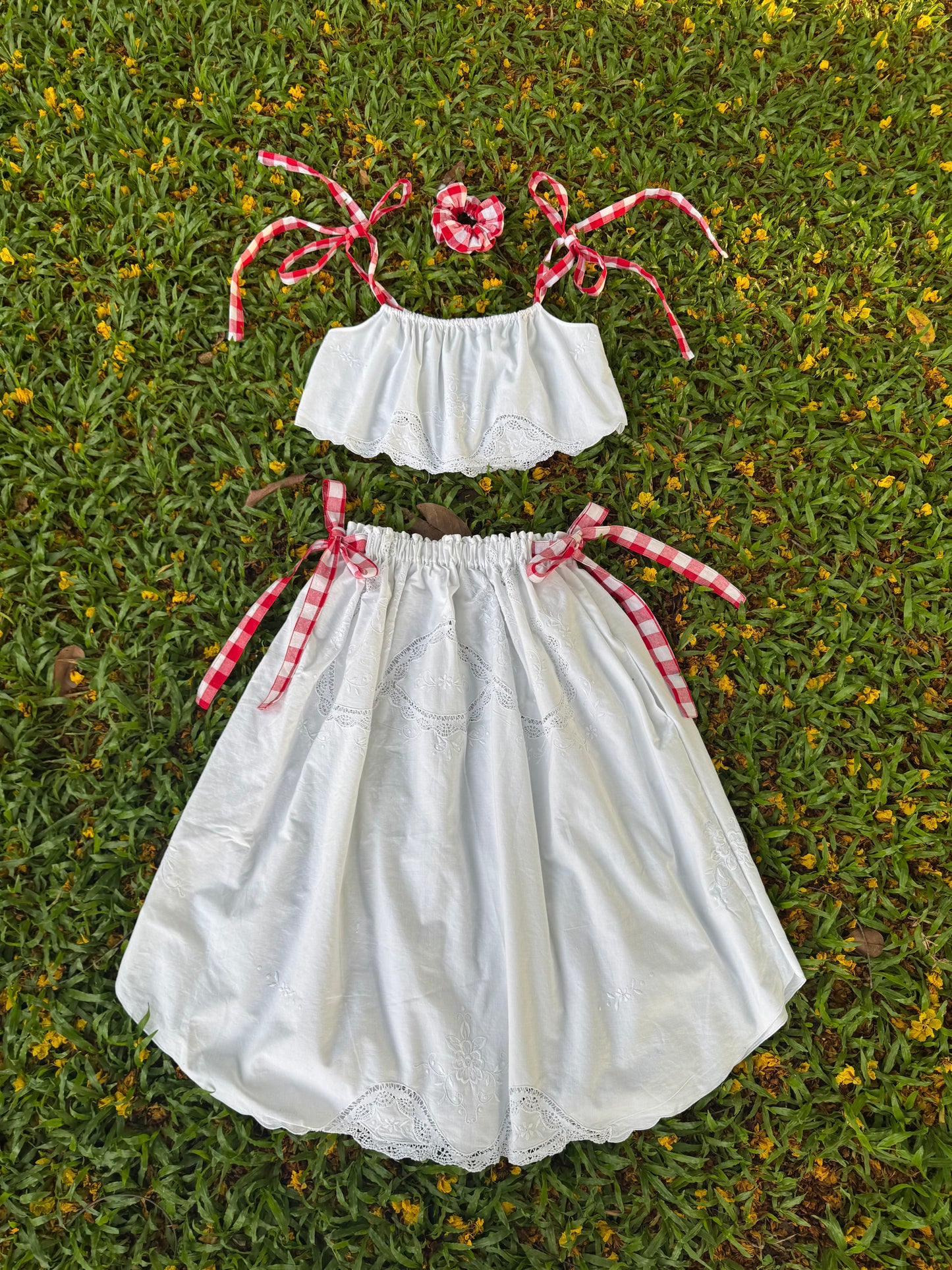 White set with red gingham