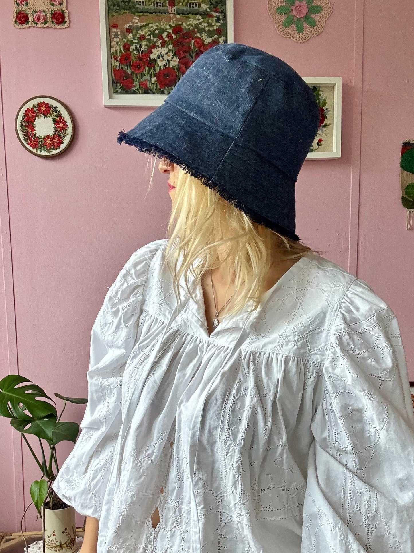 Reversible bucket hat