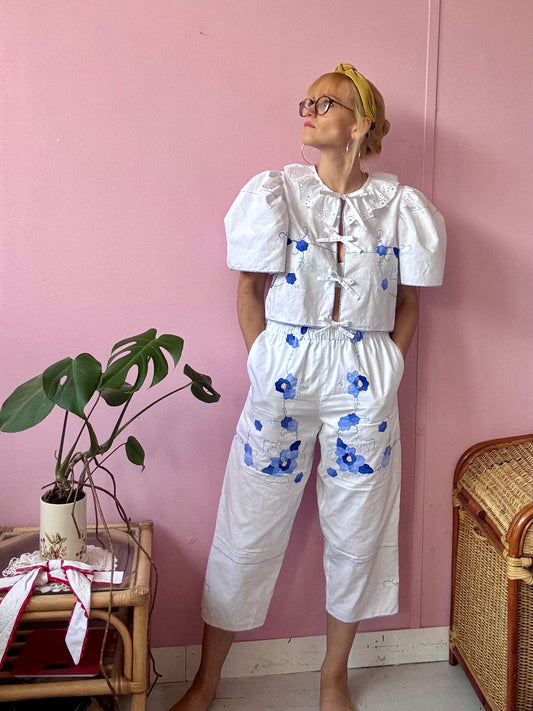 Blue floral appliqués trousers set