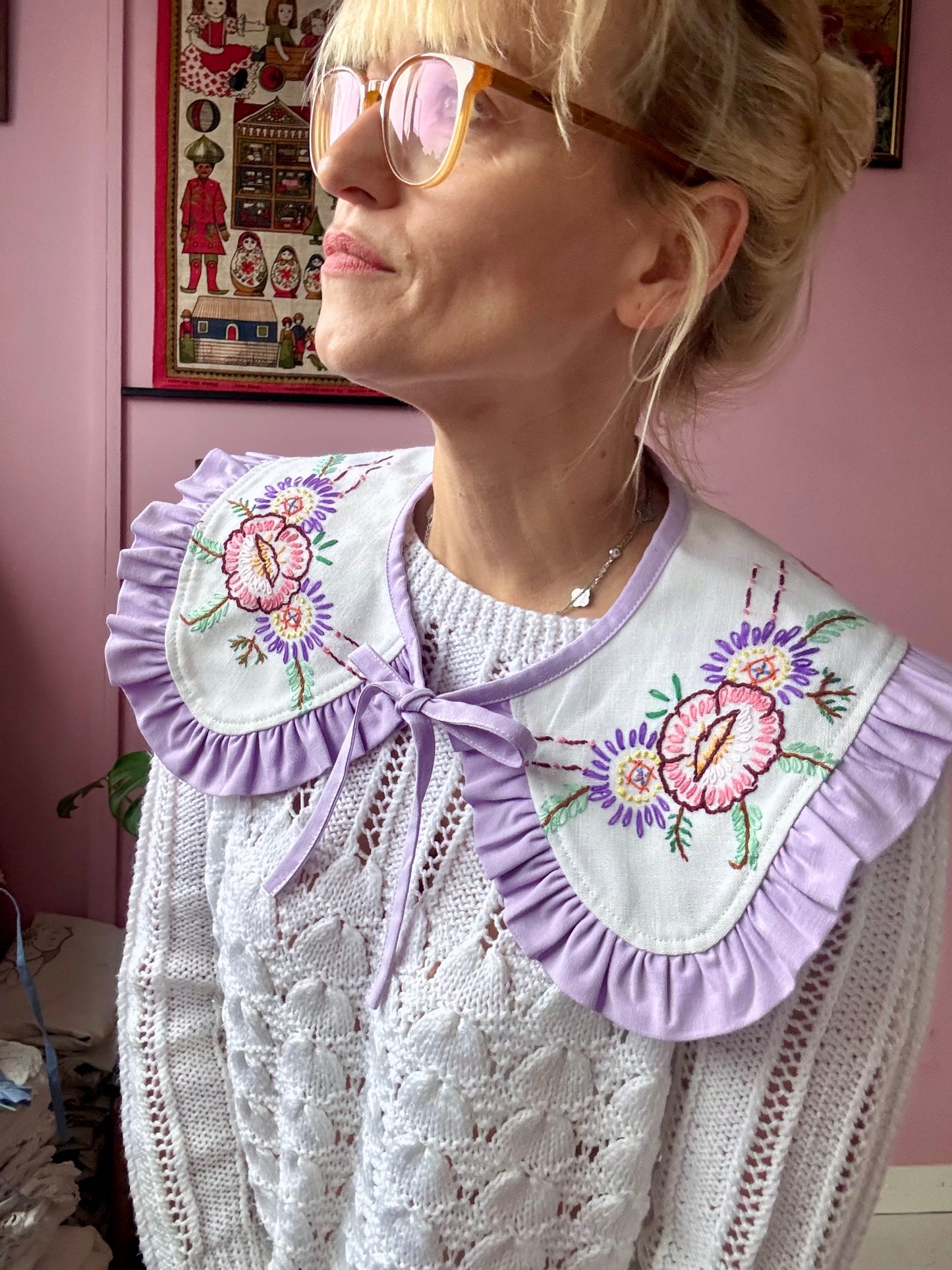 Hand embroidery floral collar with frill