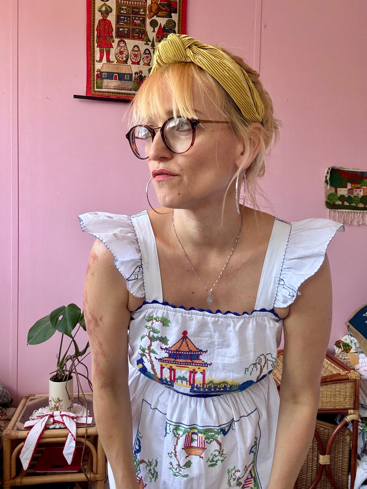 Midi dress with blue waistband