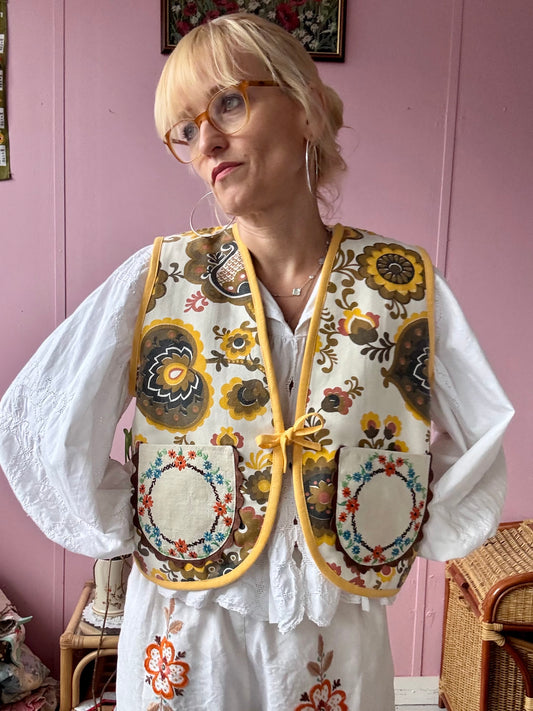 Yellow/brown floral vest