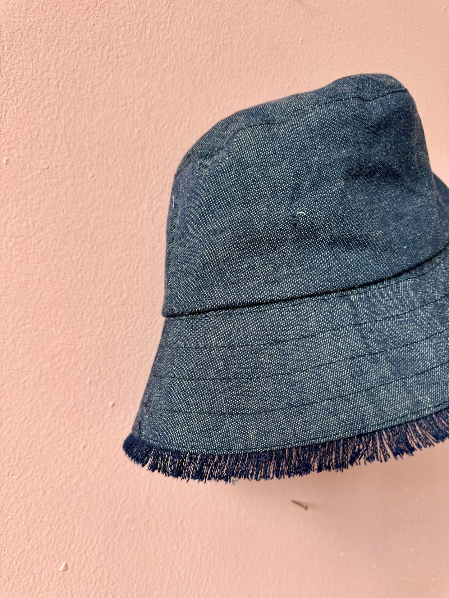 Reversible bucket hat