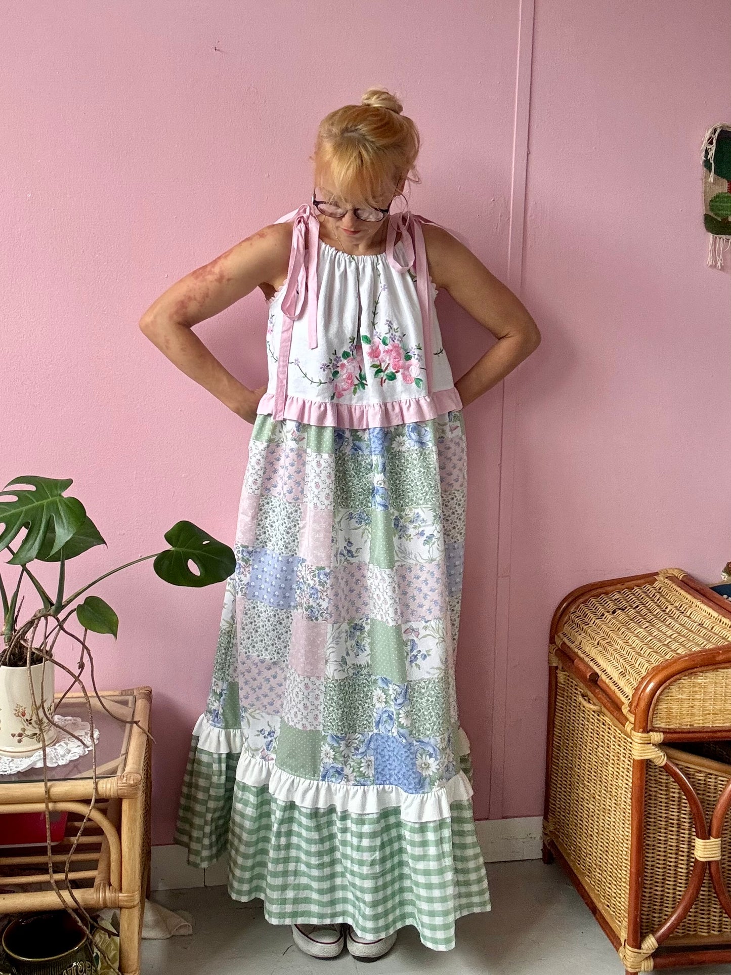 Sleeveless maxi dress with frills