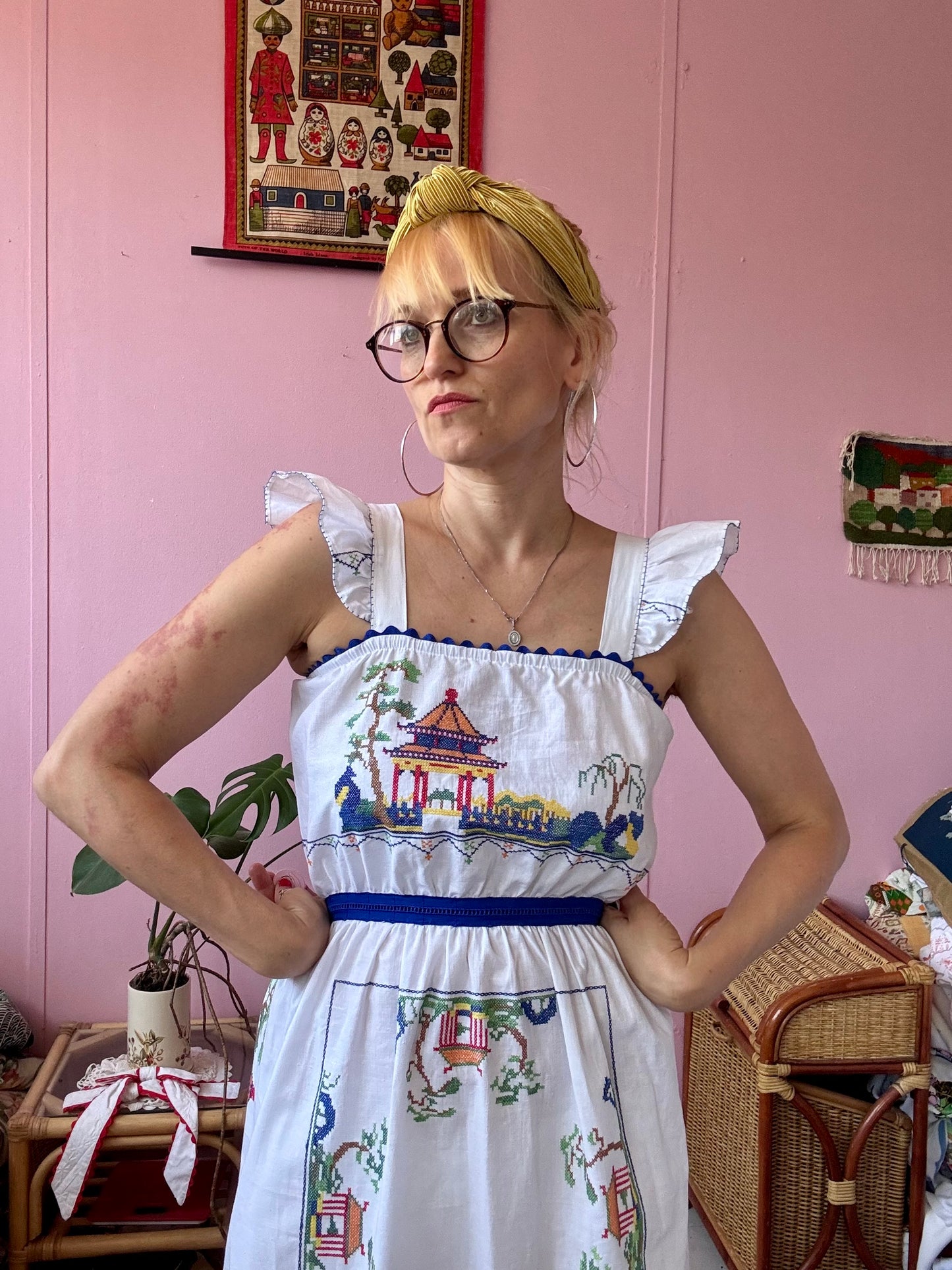 Midi dress with blue waistband