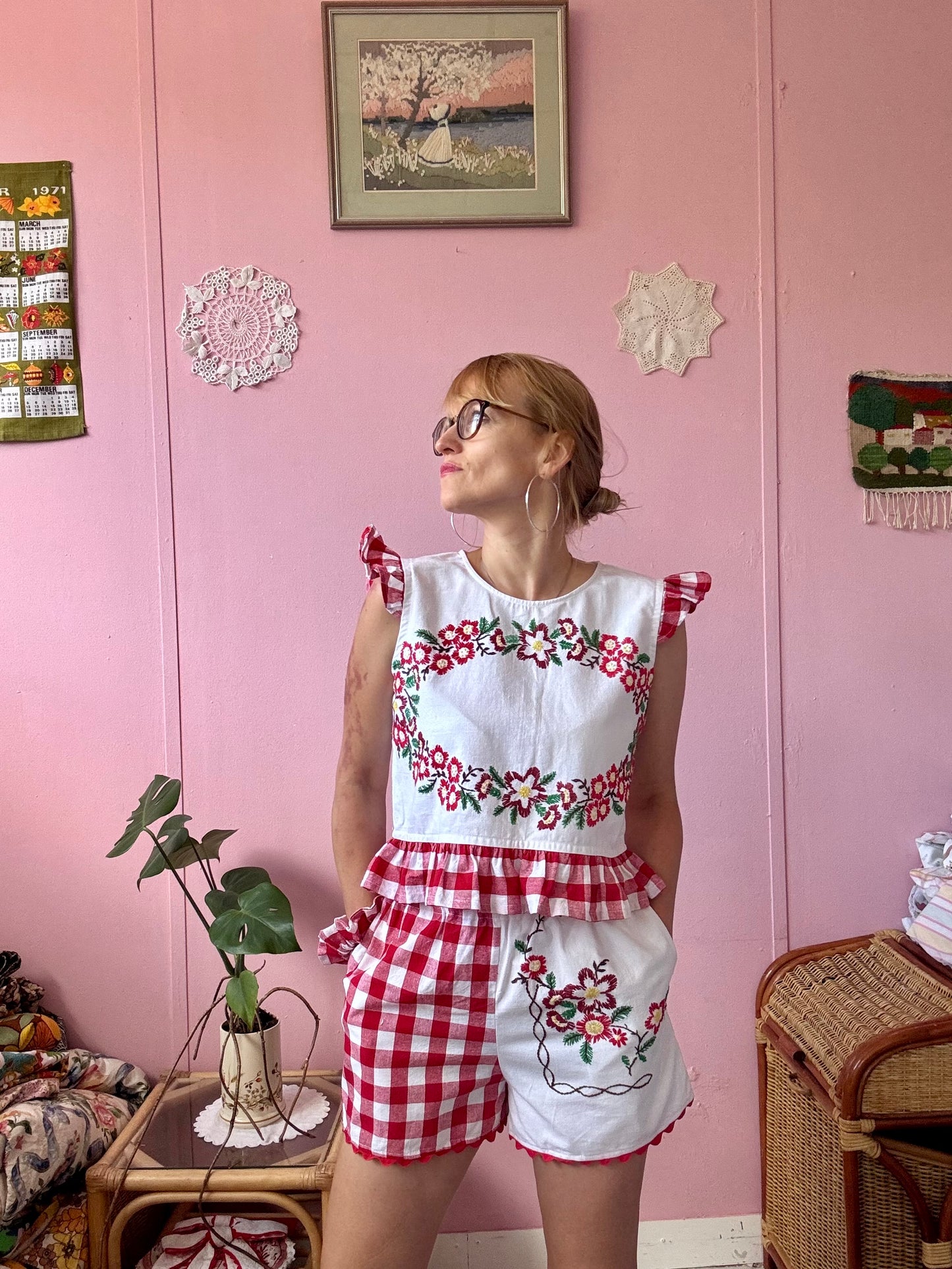 Floral and red gingham shorts set