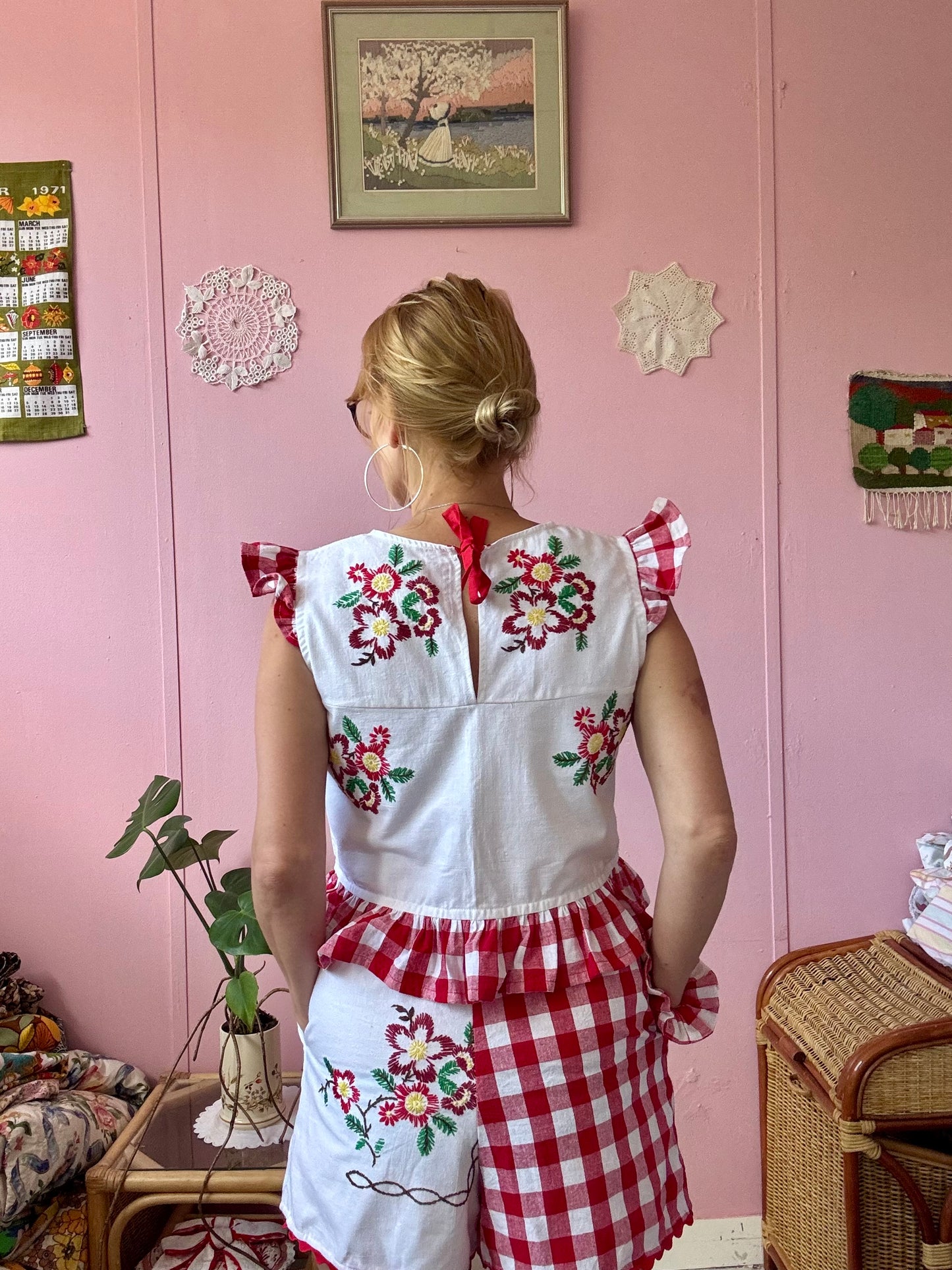 Floral and red gingham shorts set