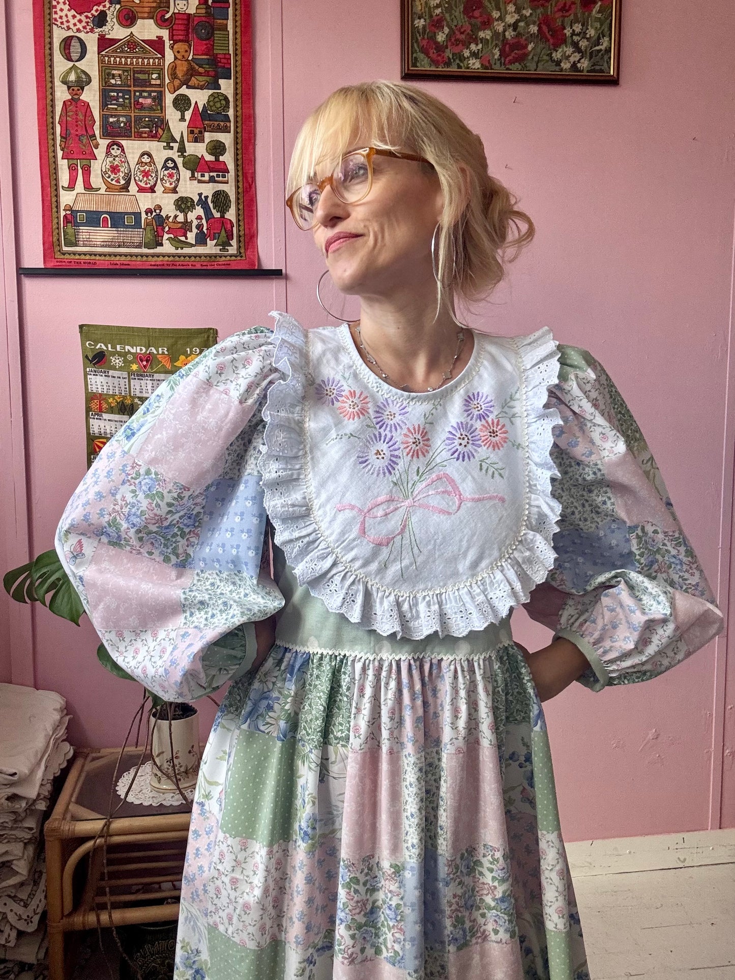 Maxi dress with long sleeves