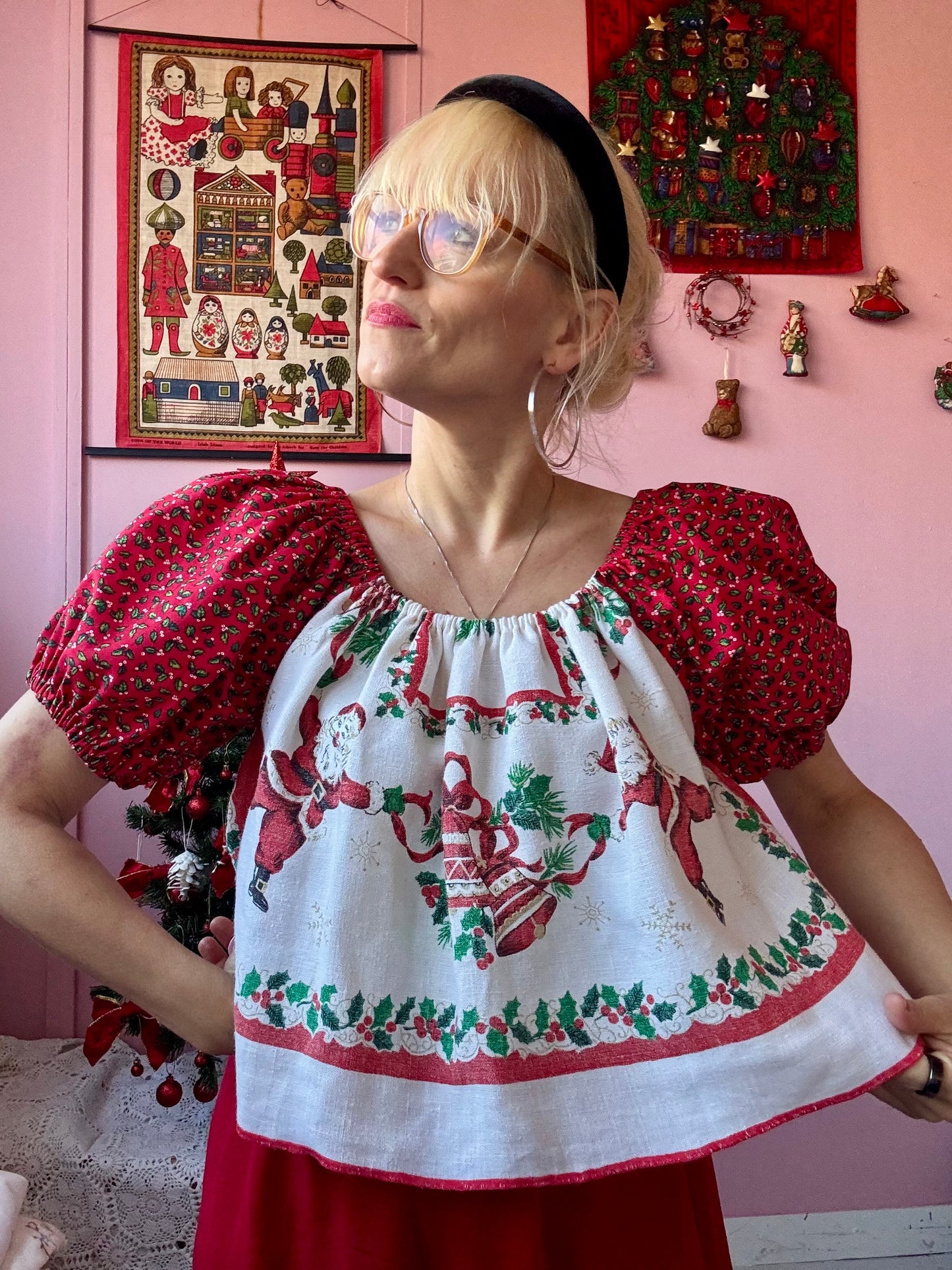 Christmas blouse with red sleeves