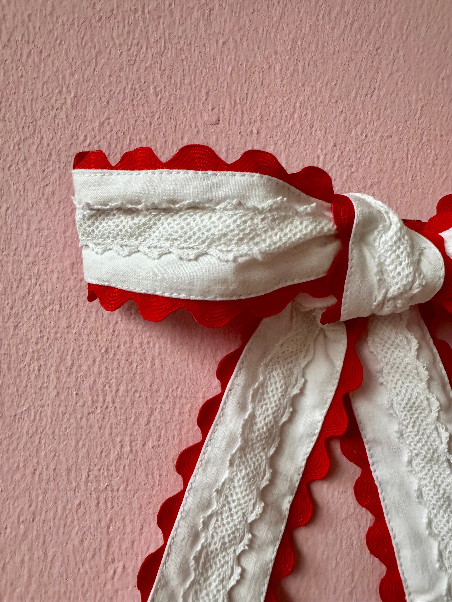 Red and white hair bow