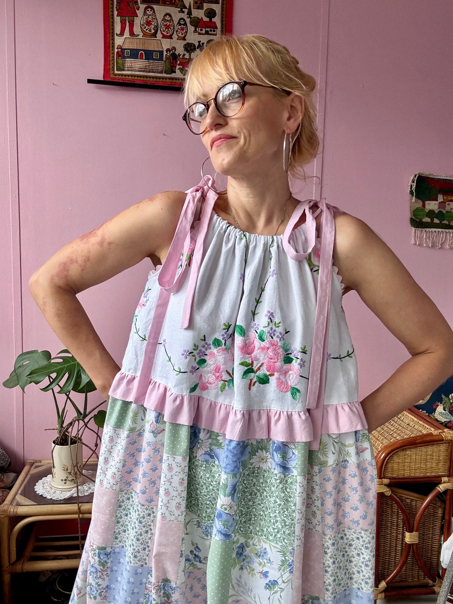 Sleeveless maxi dress with frills