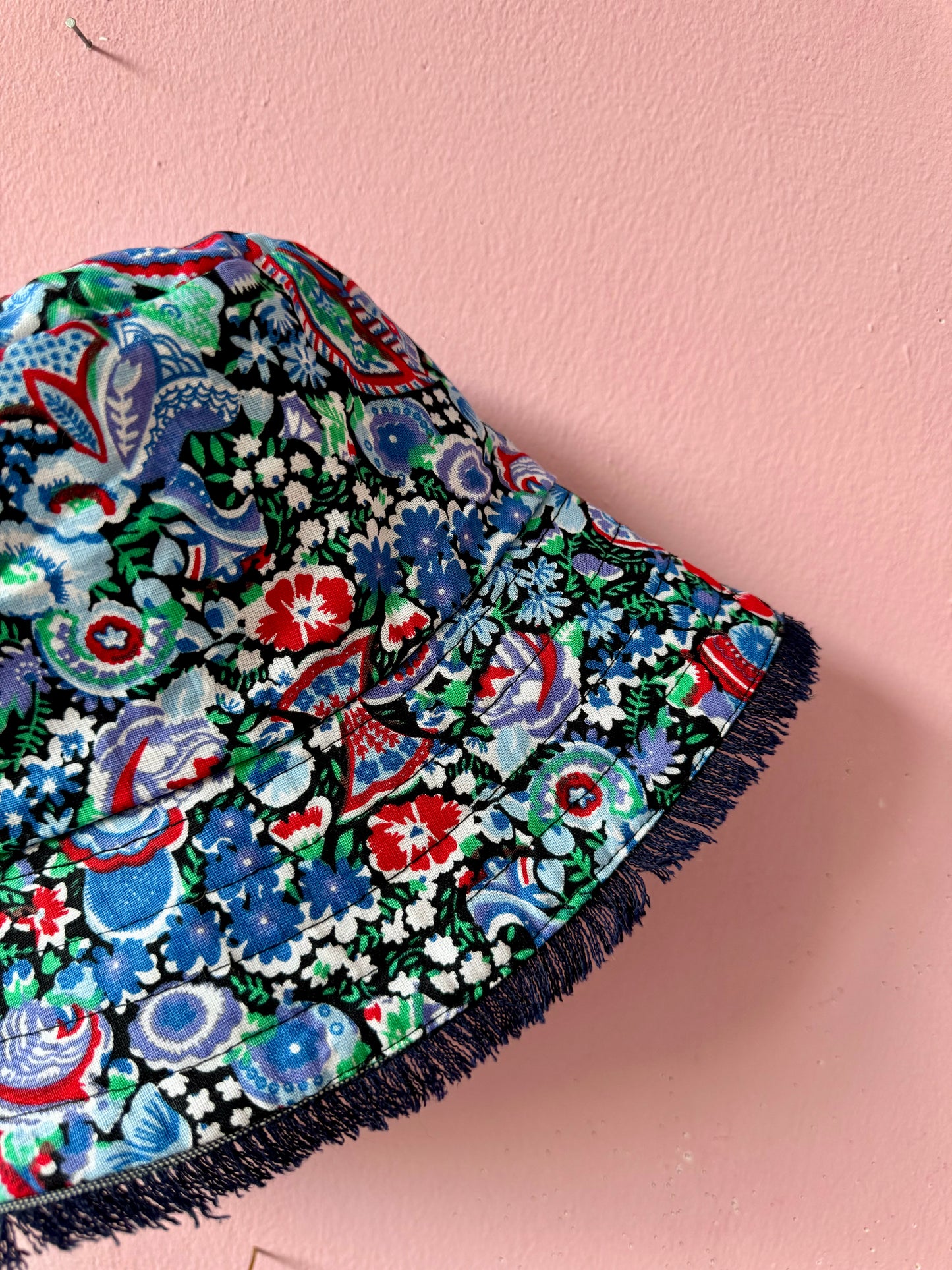 Reversible bucket hat