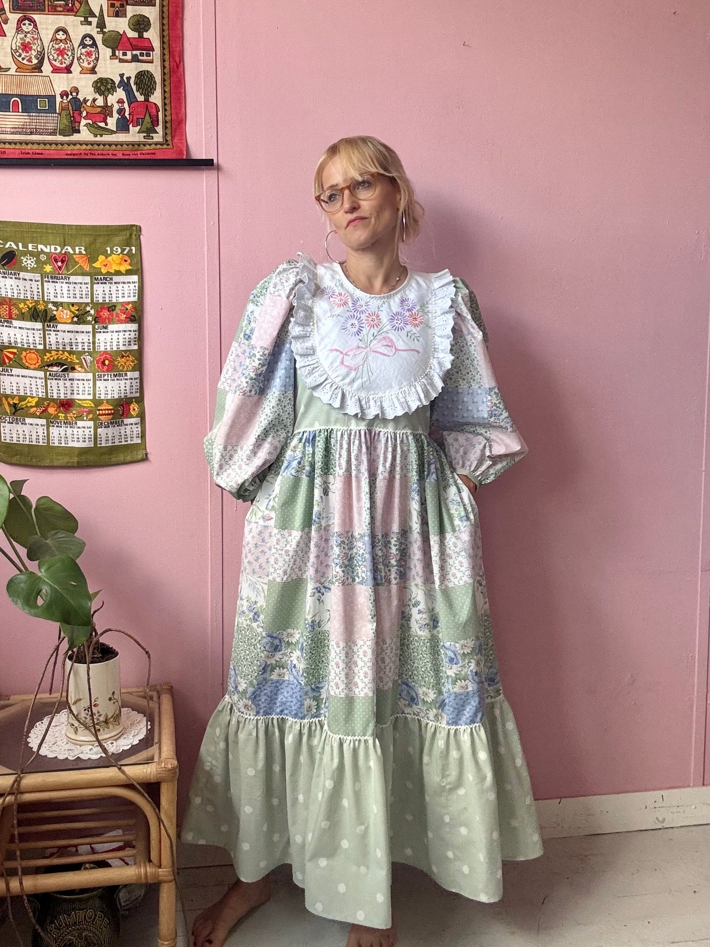 Maxi dress with long sleeves