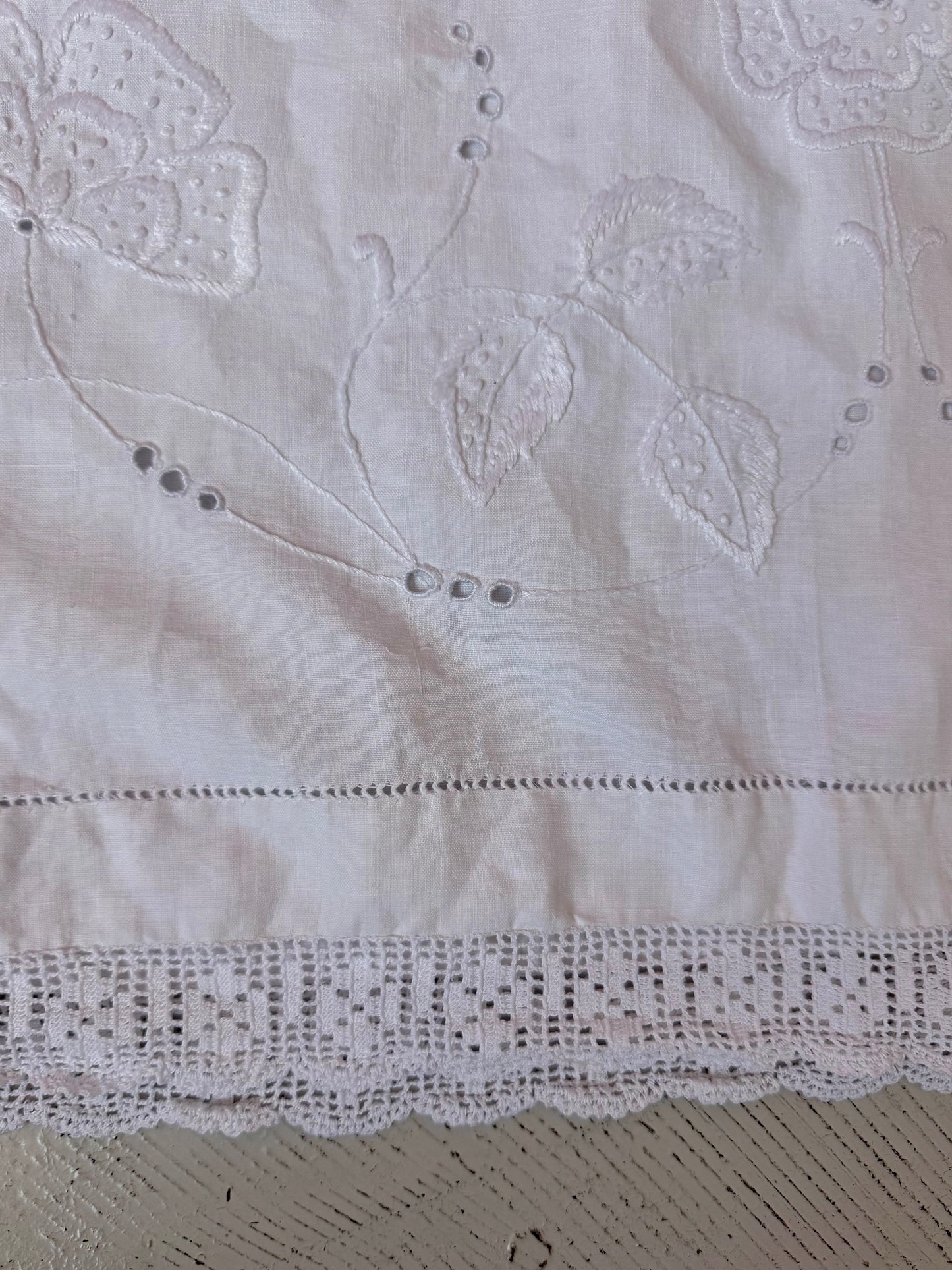 White linen skirt with embroidery and lace