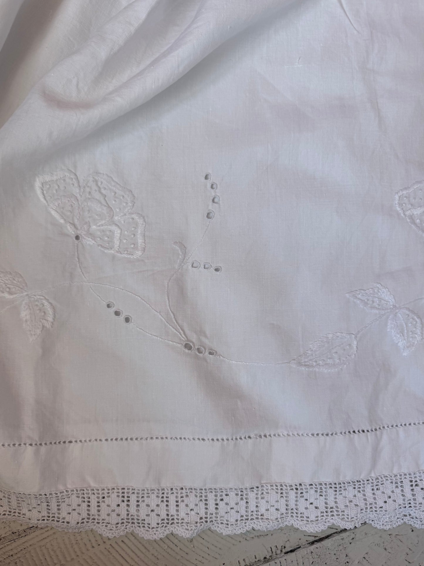 White linen skirt with embroidery and lace