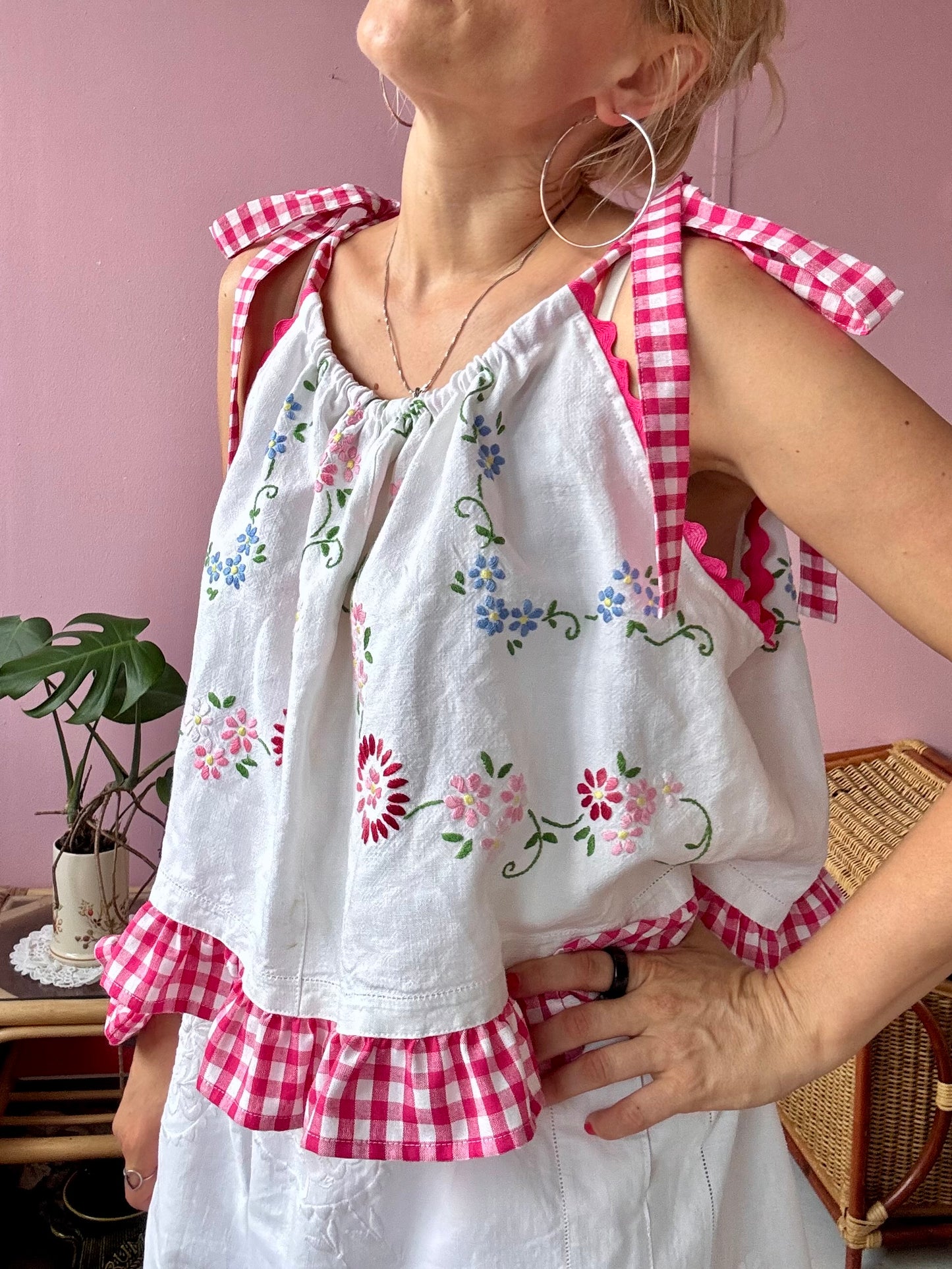 Floral and gingham top