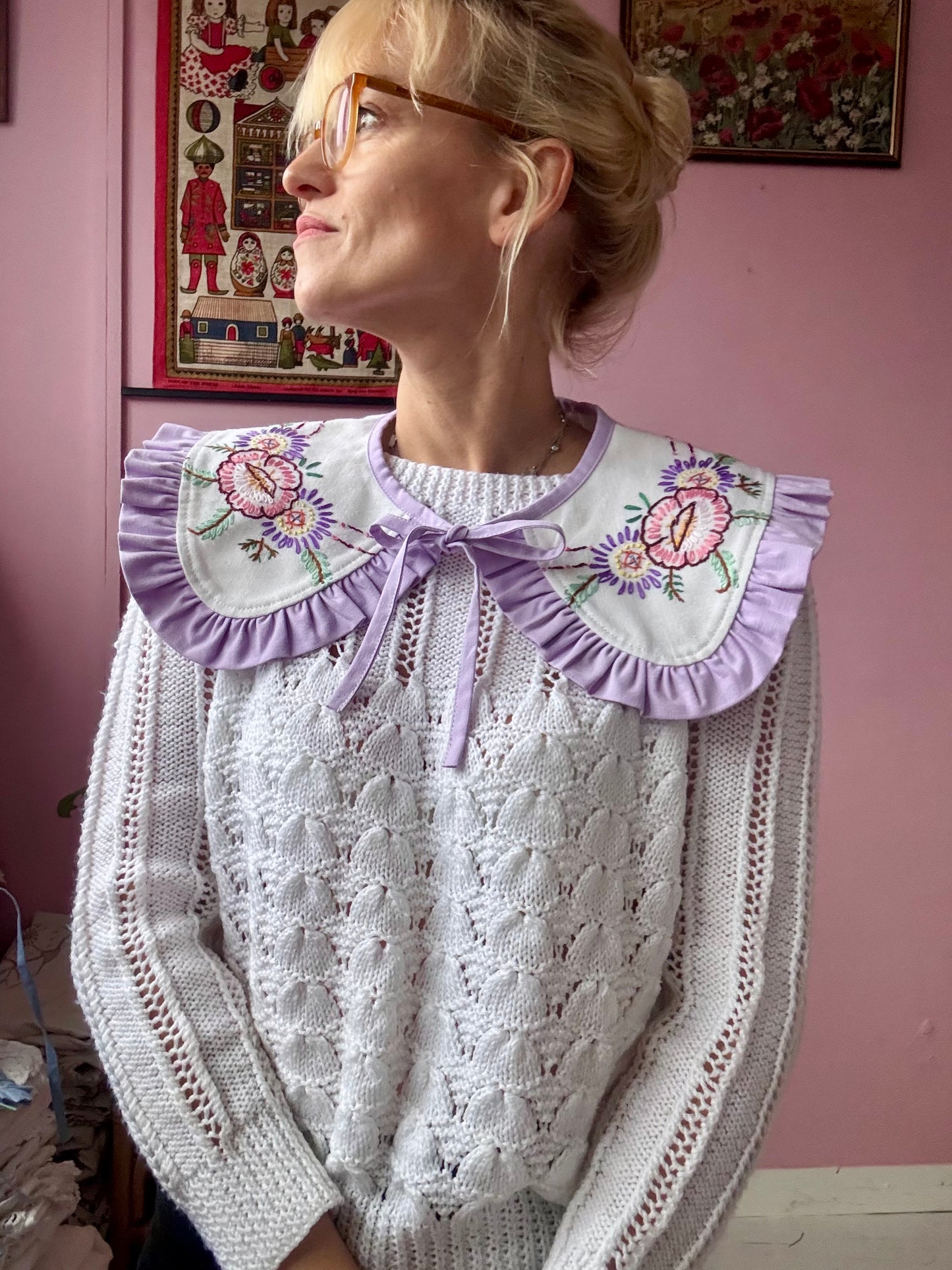 Hand embroidery floral collar with frill