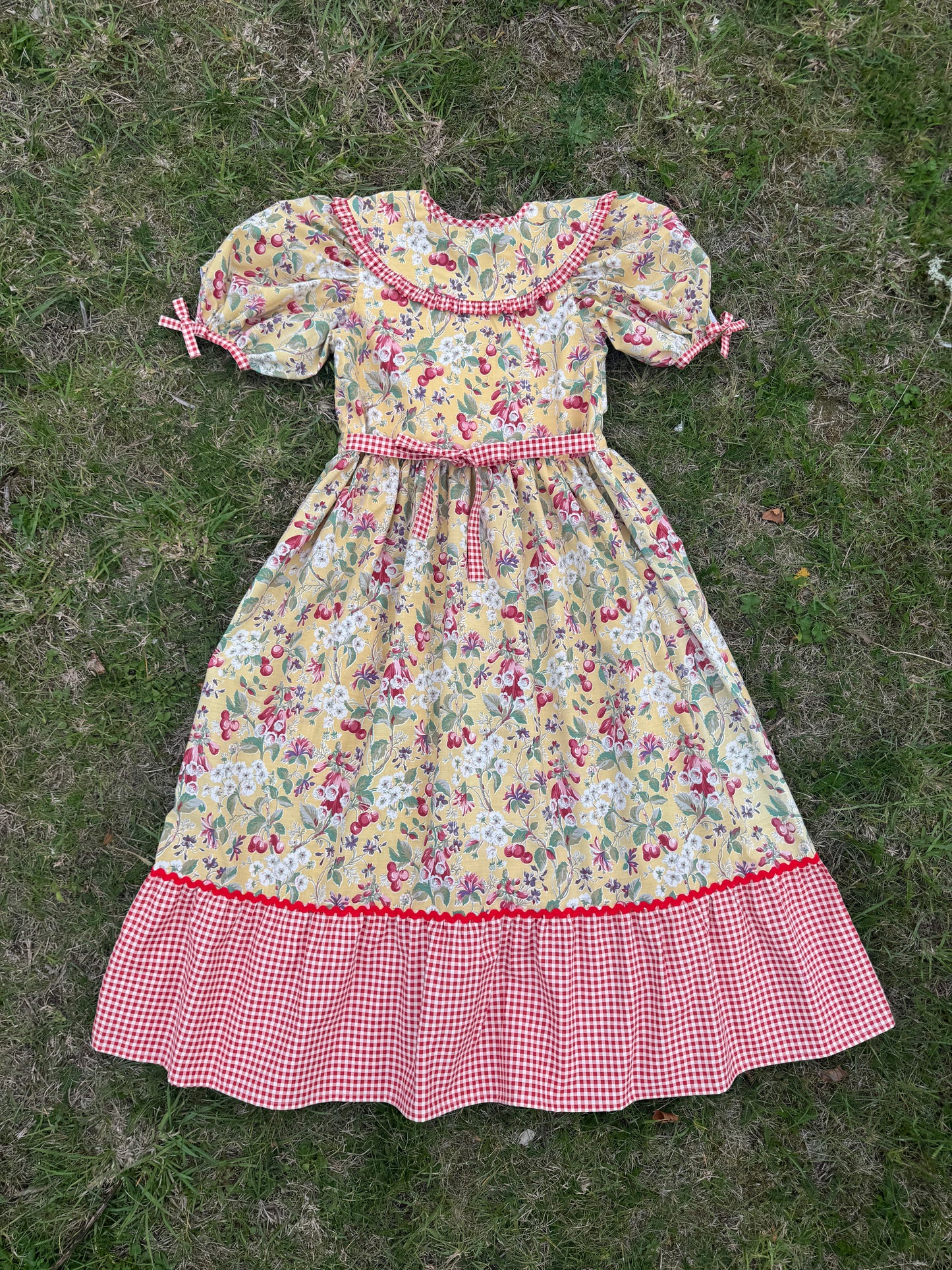 Yellow fruity and gingham dress
