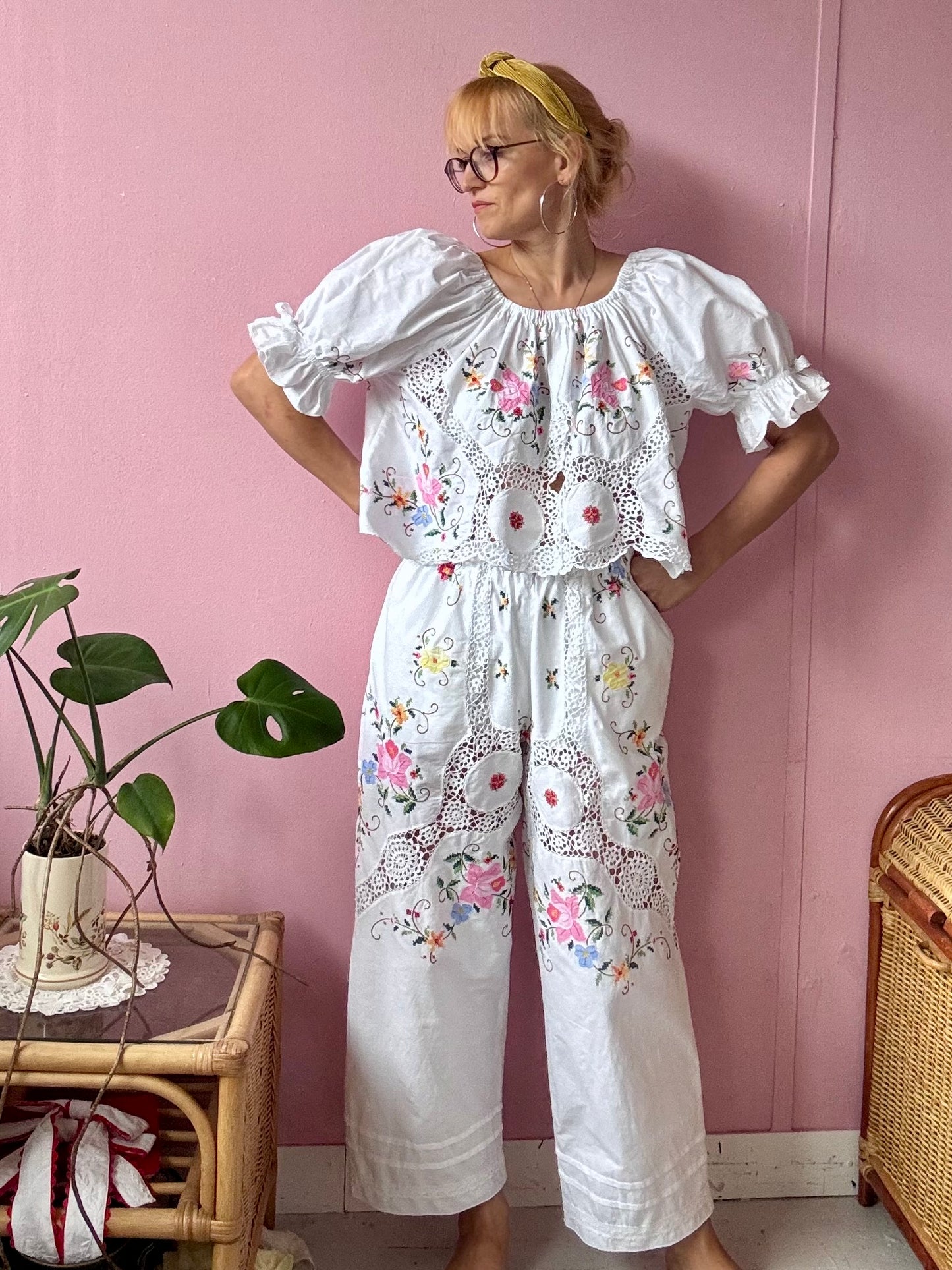 Trousers floral and lace twin set
