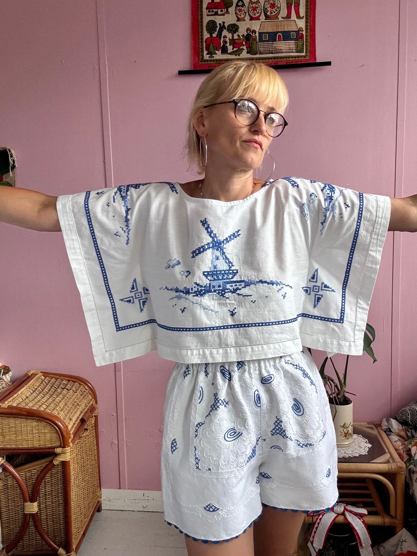 Basic top with blue hand embroidery