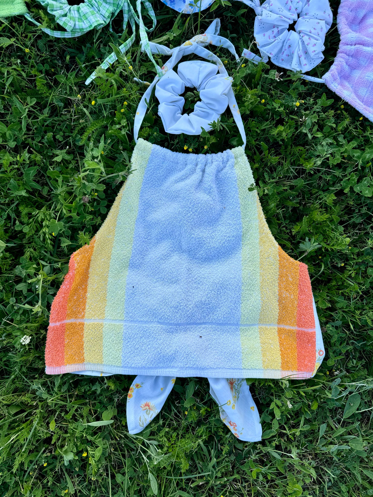 Yellow stripes and flowers towel top
