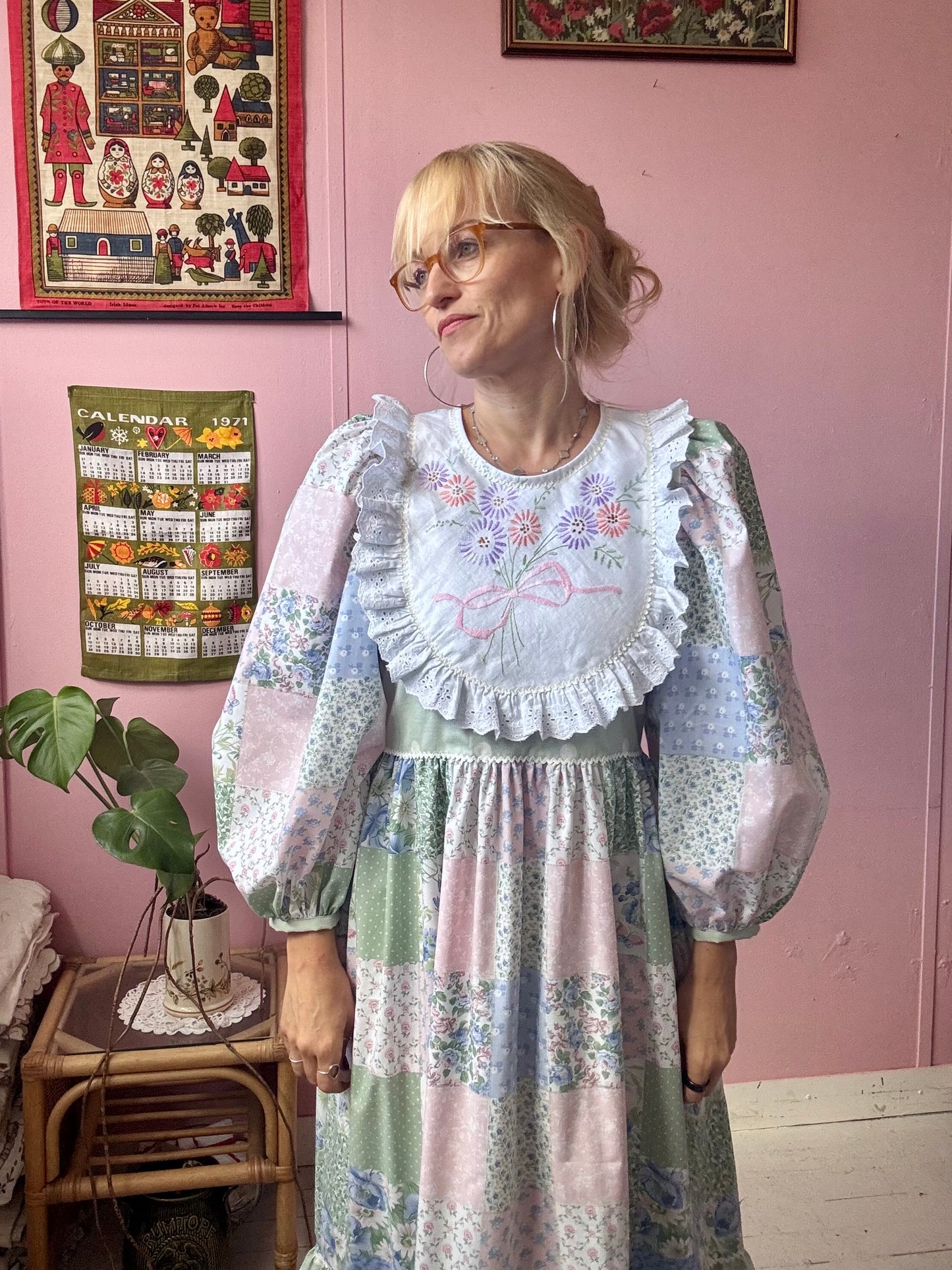 Maxi dress with long sleeves