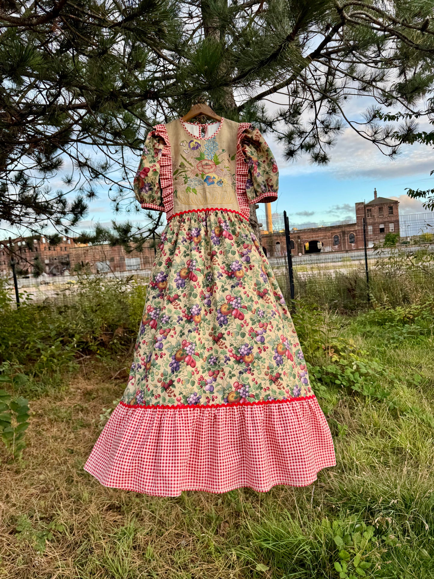 Beige fruity and gingham maxi dress