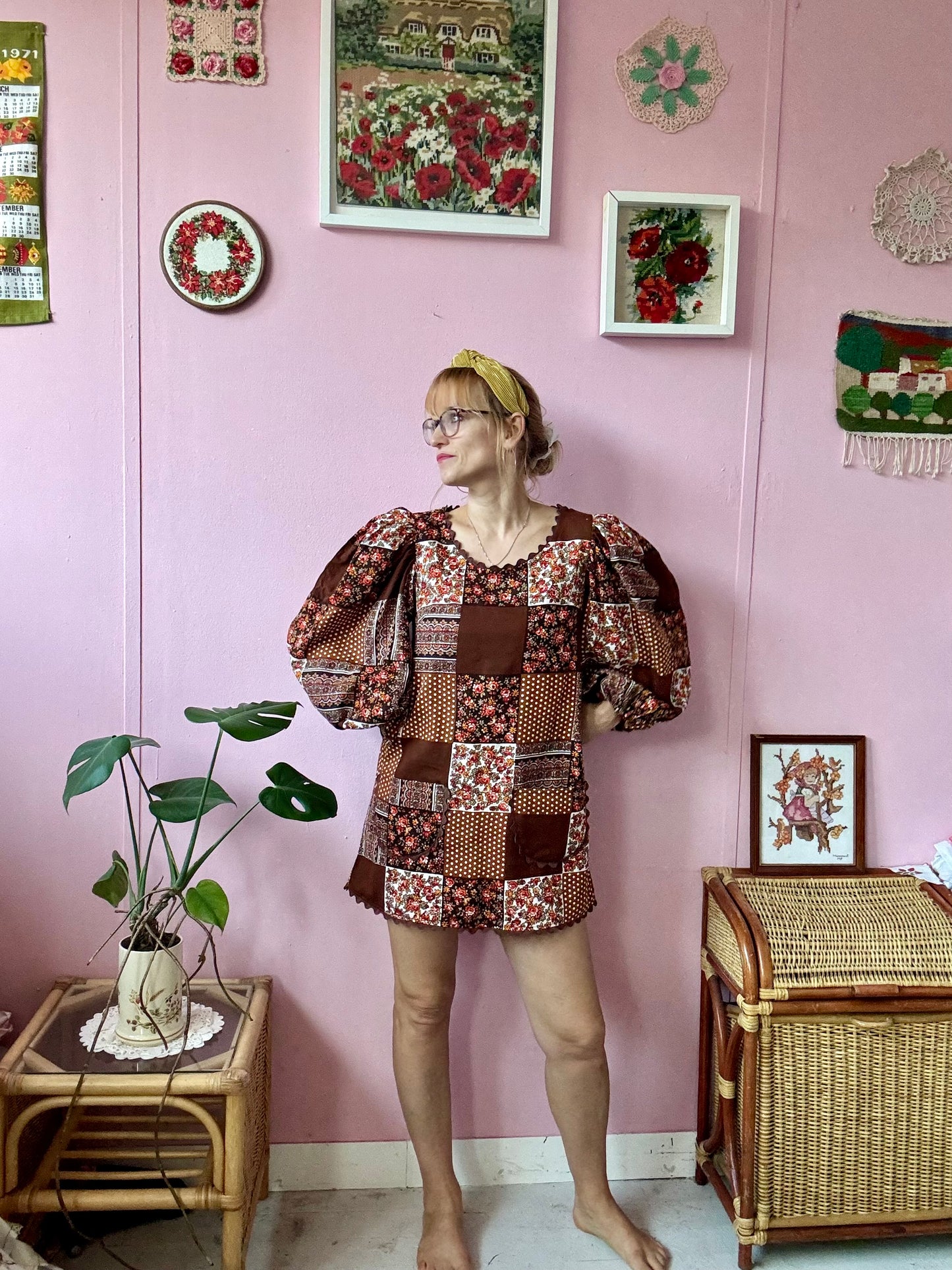 Brown vintage patchwork print mini dress with pockets -Petite