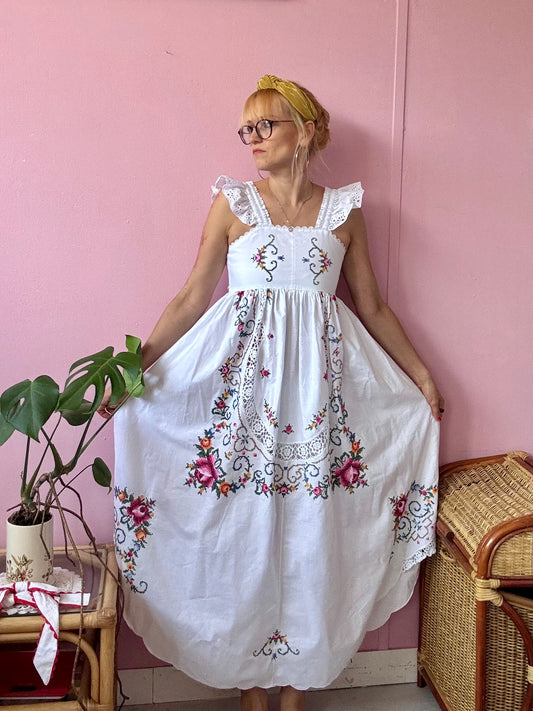 Maxi dress with hand embroidery and elasticated lace straps