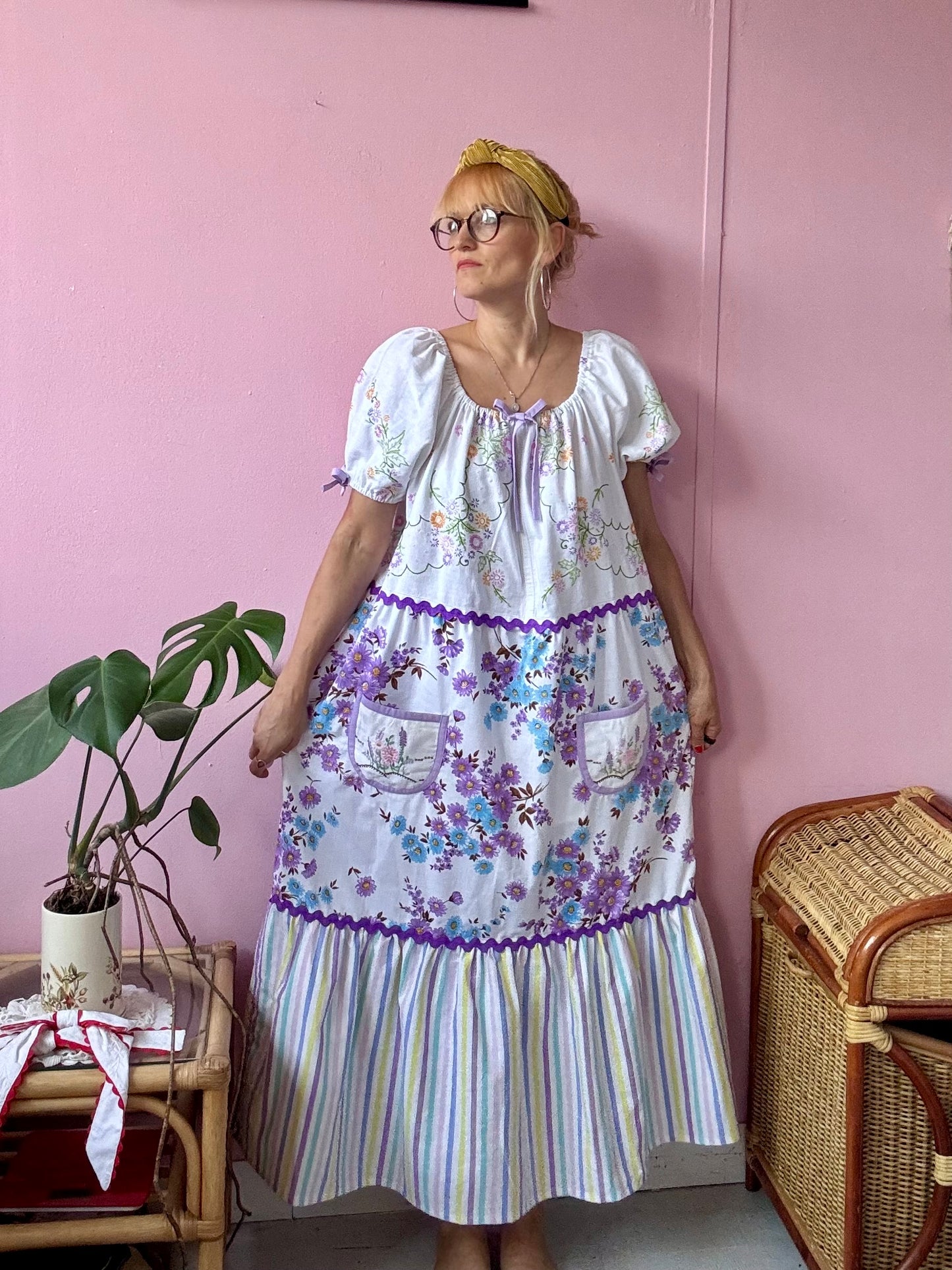 Maxi dress with 3 layers and sleeves