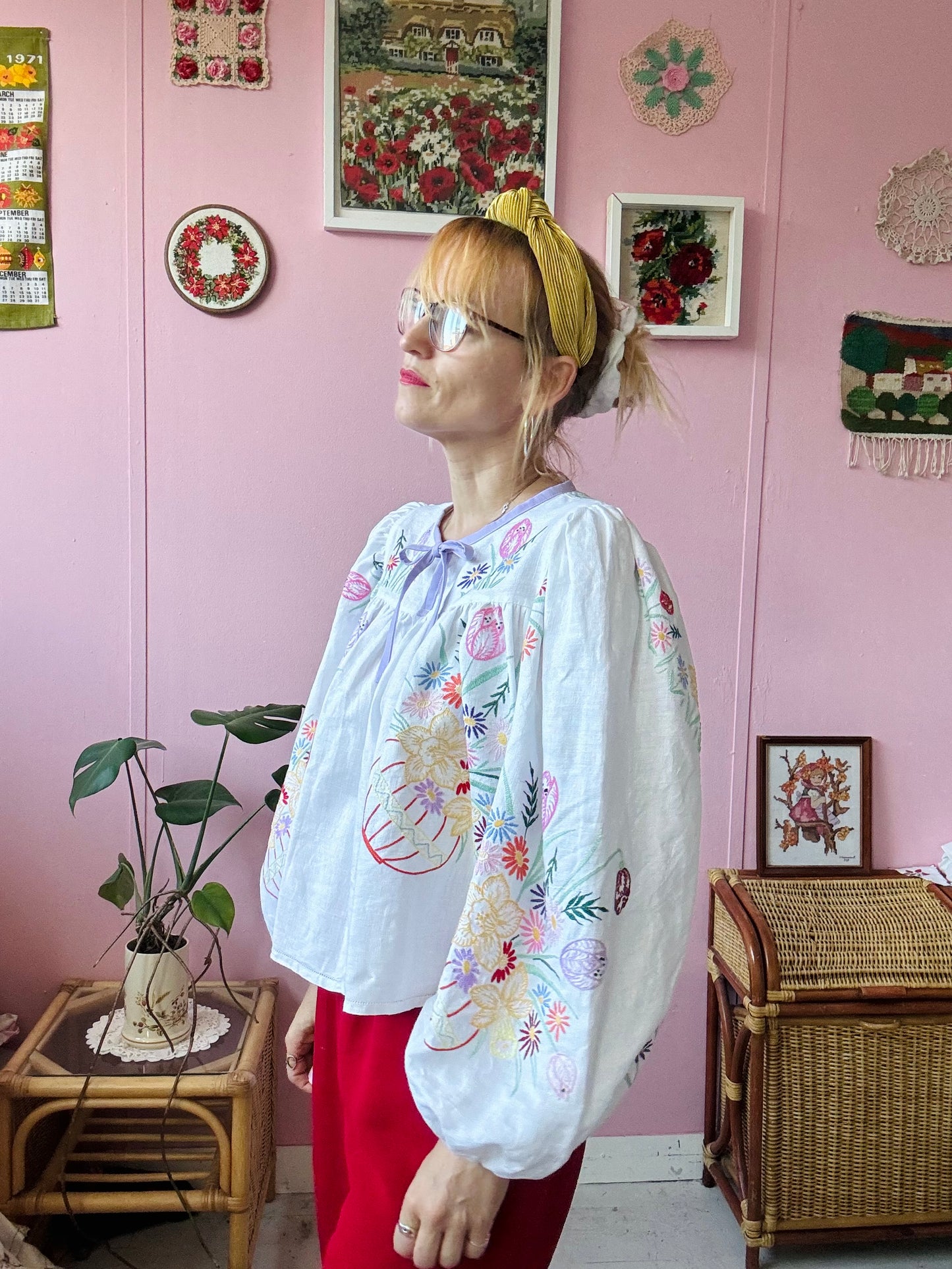 White linen blouse with baskets embroidery and lilac binding
