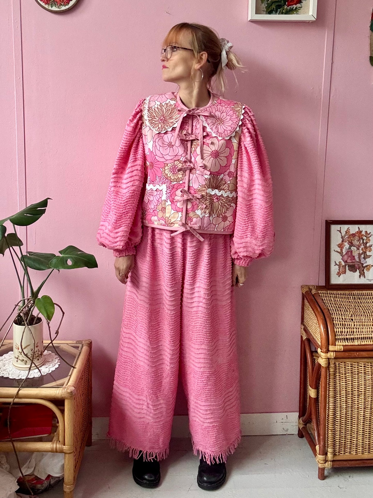 Pink floral and candlewick set