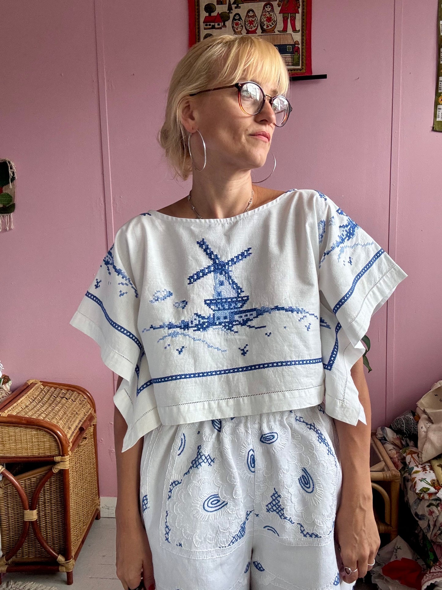 Basic top with blue hand embroidery