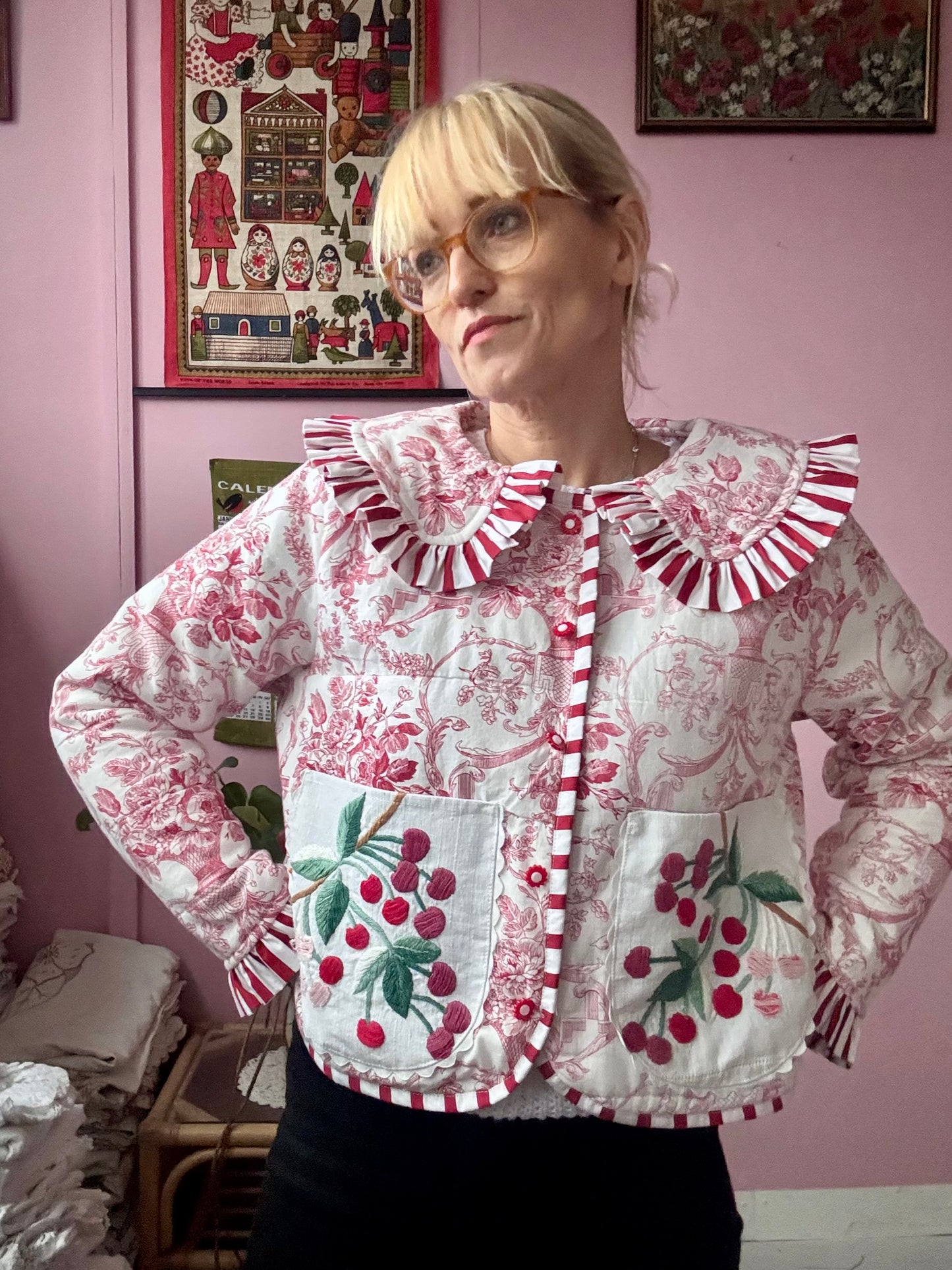 Blanket jacket with cherries pockets