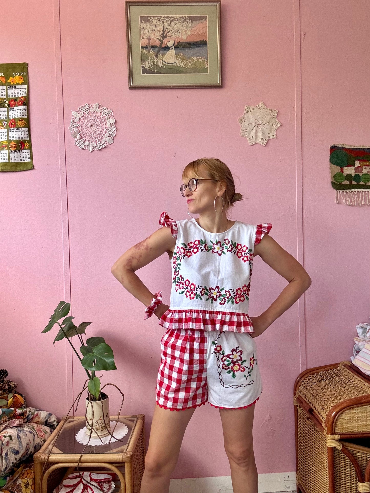 Floral and red gingham shorts set
