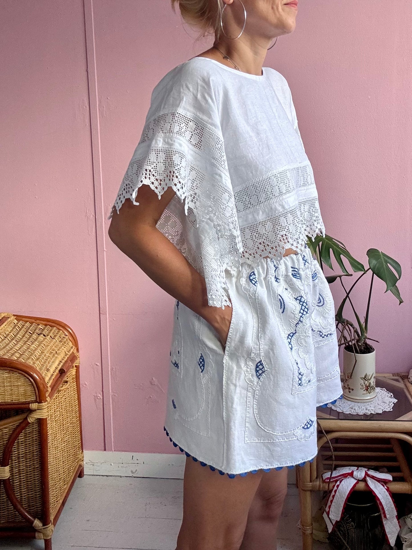 Blue/white embroidery shorts
