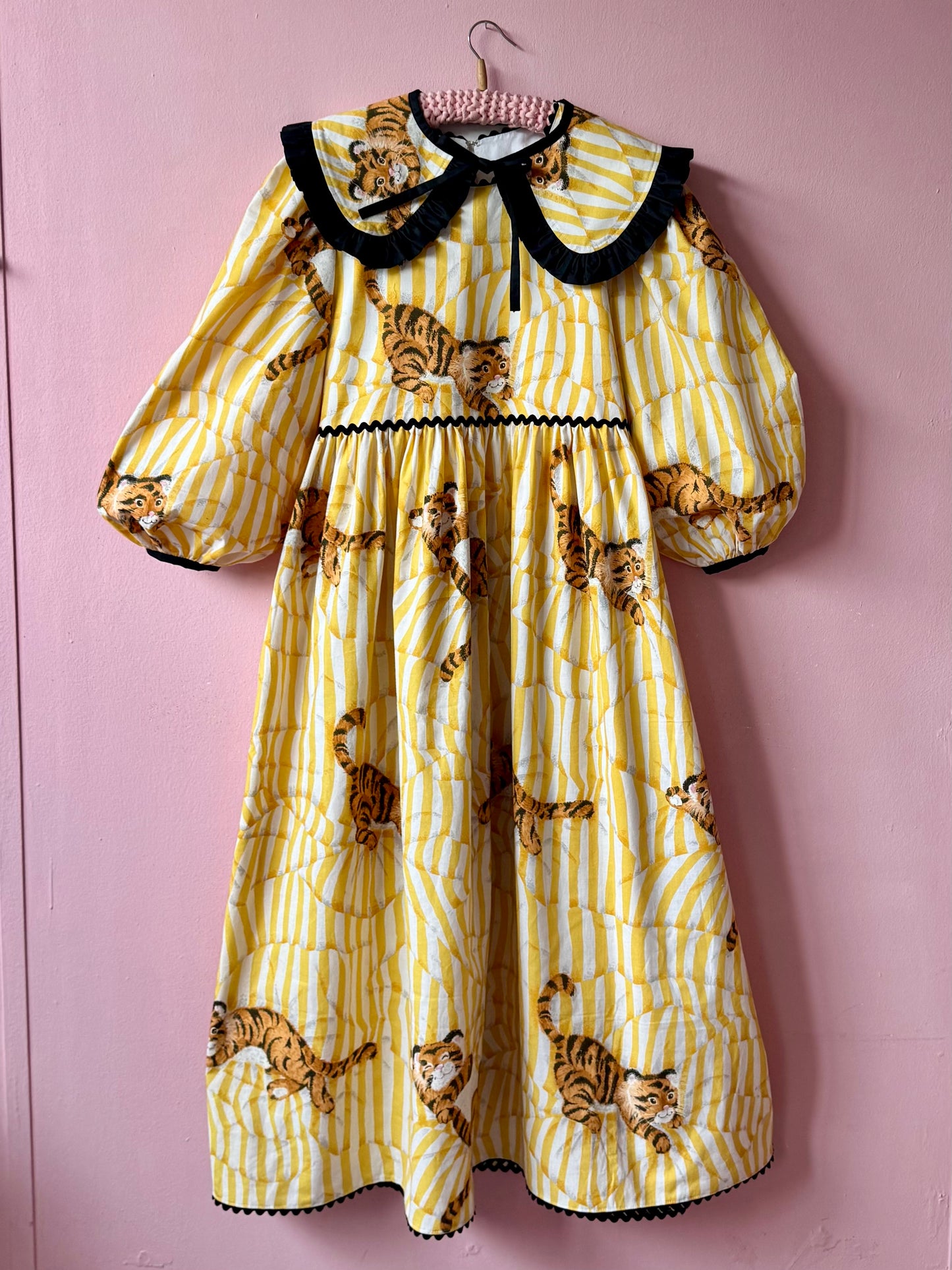 Tiger maxi dress with detachable collar