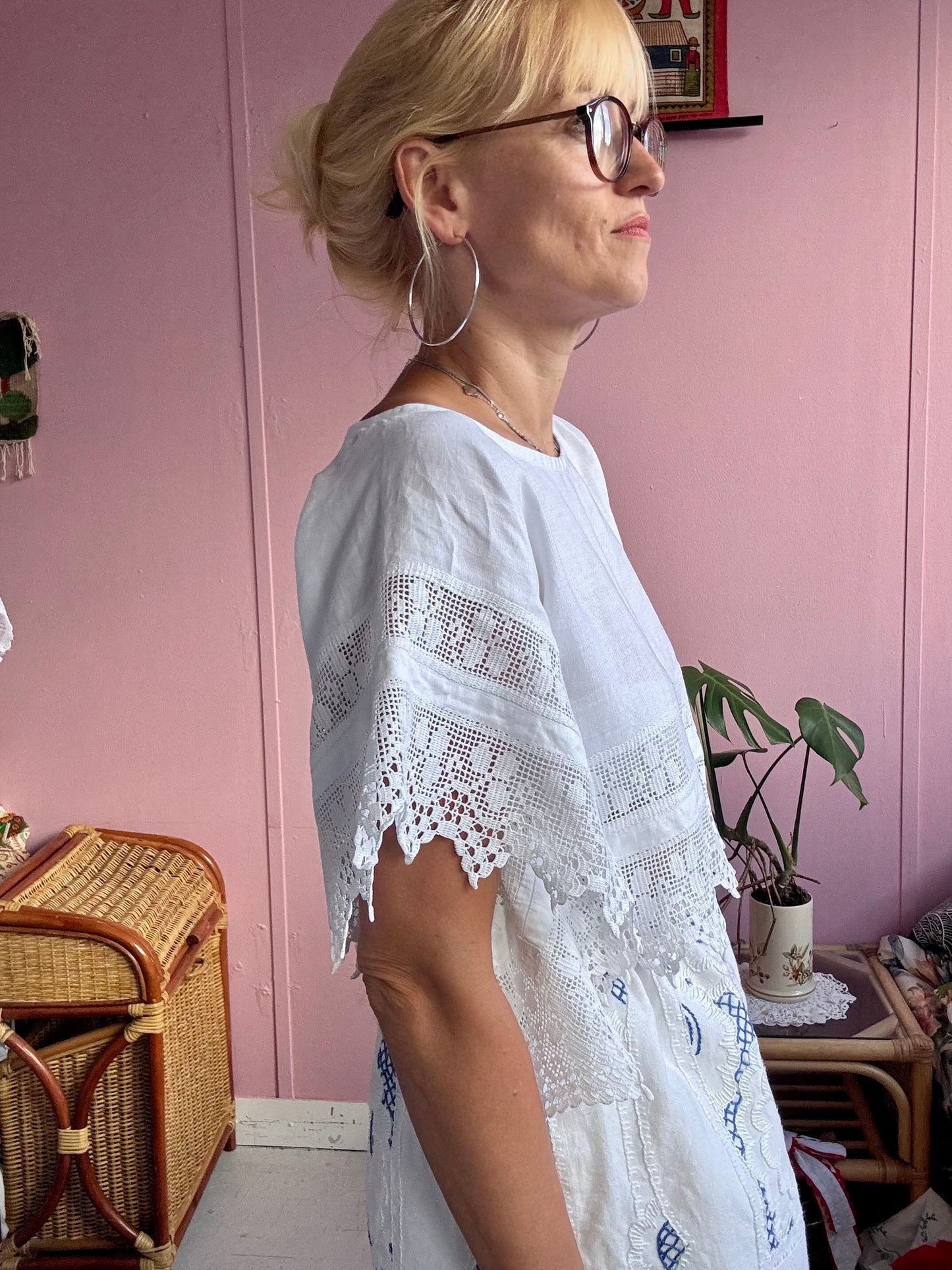 Basic top with lace