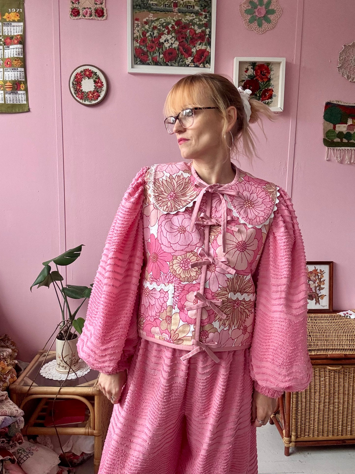 Pink floral and candlewick set