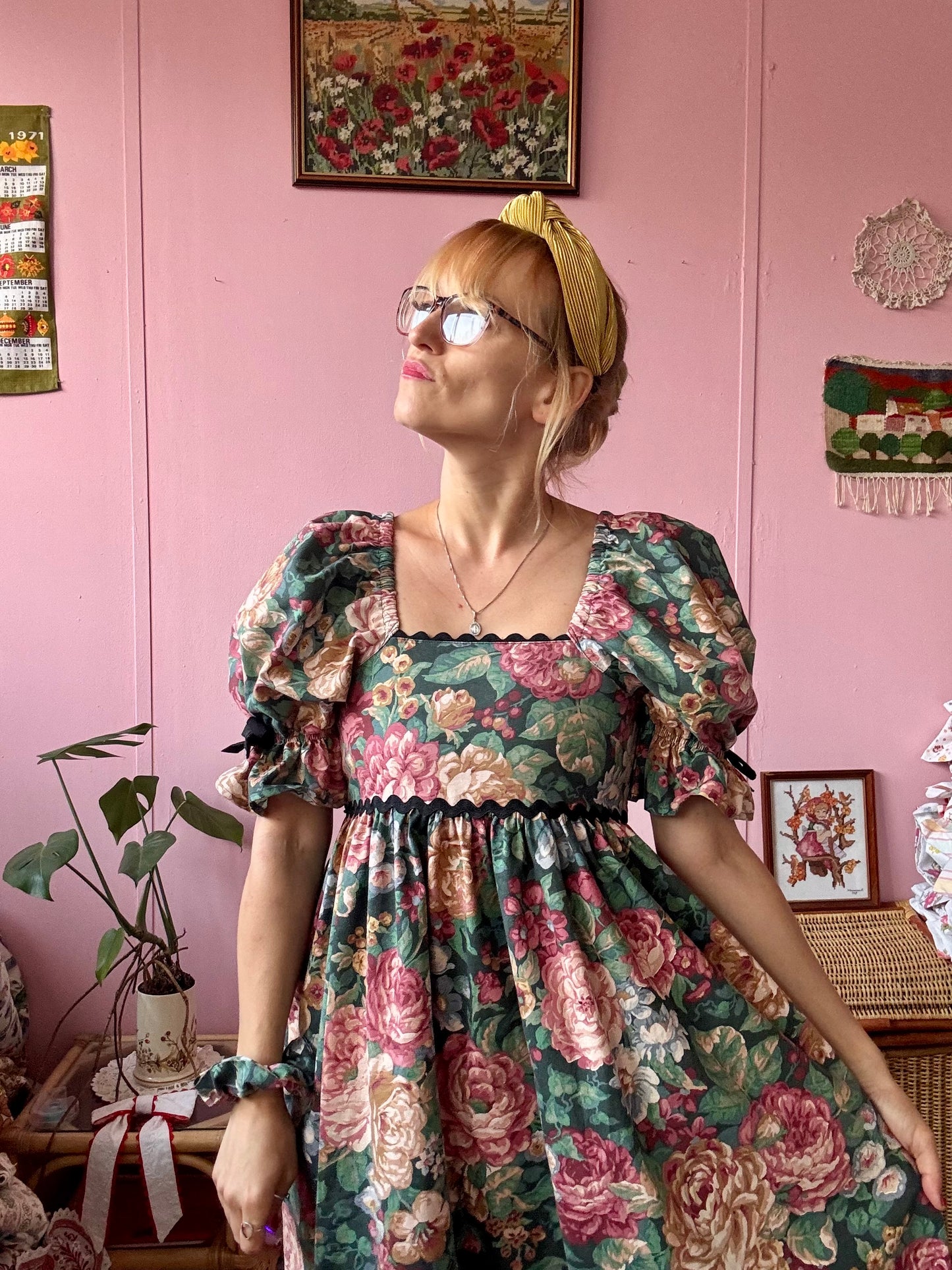 Dark floral midi/maxi dress