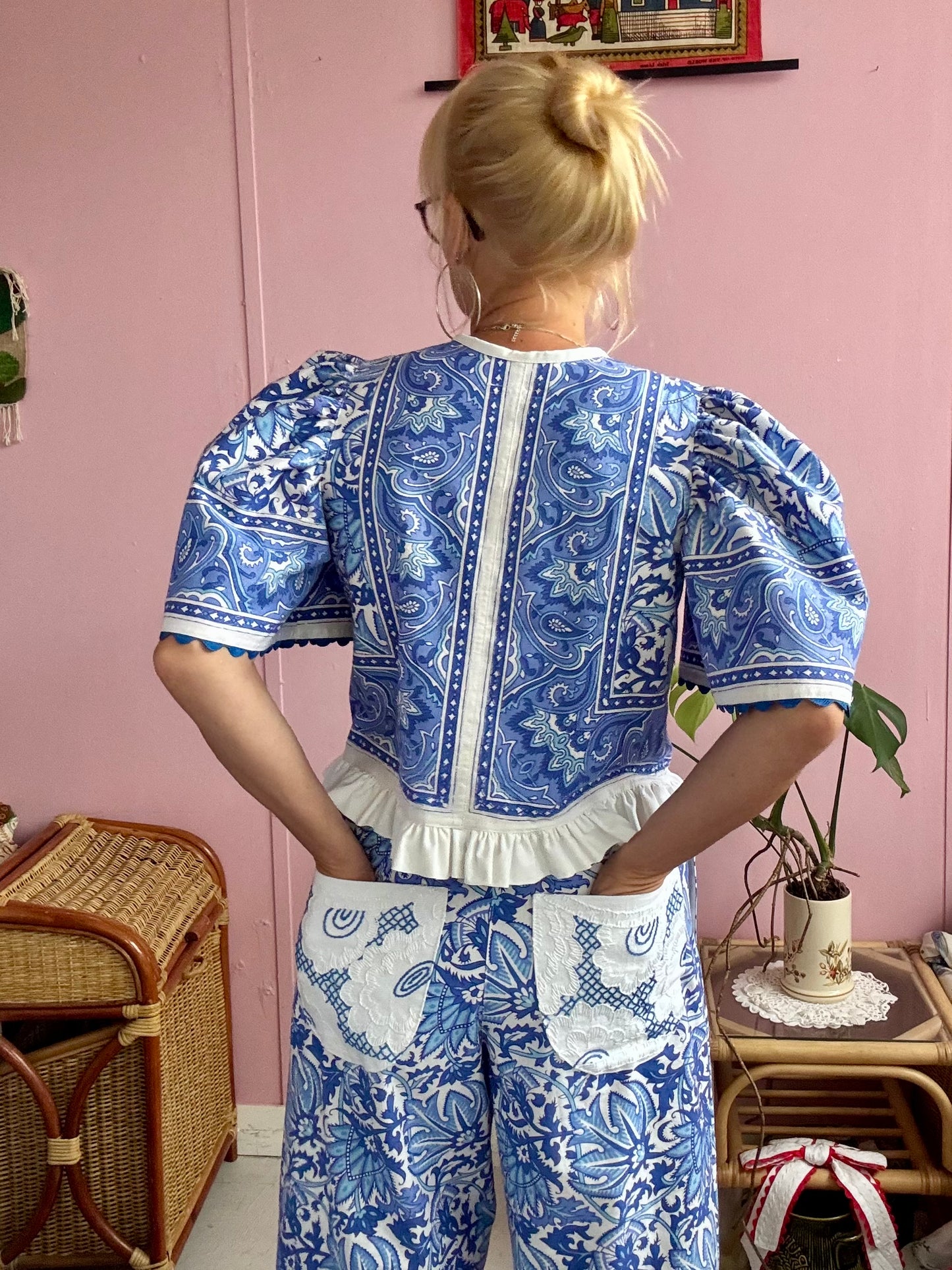 Blue floral trousers set