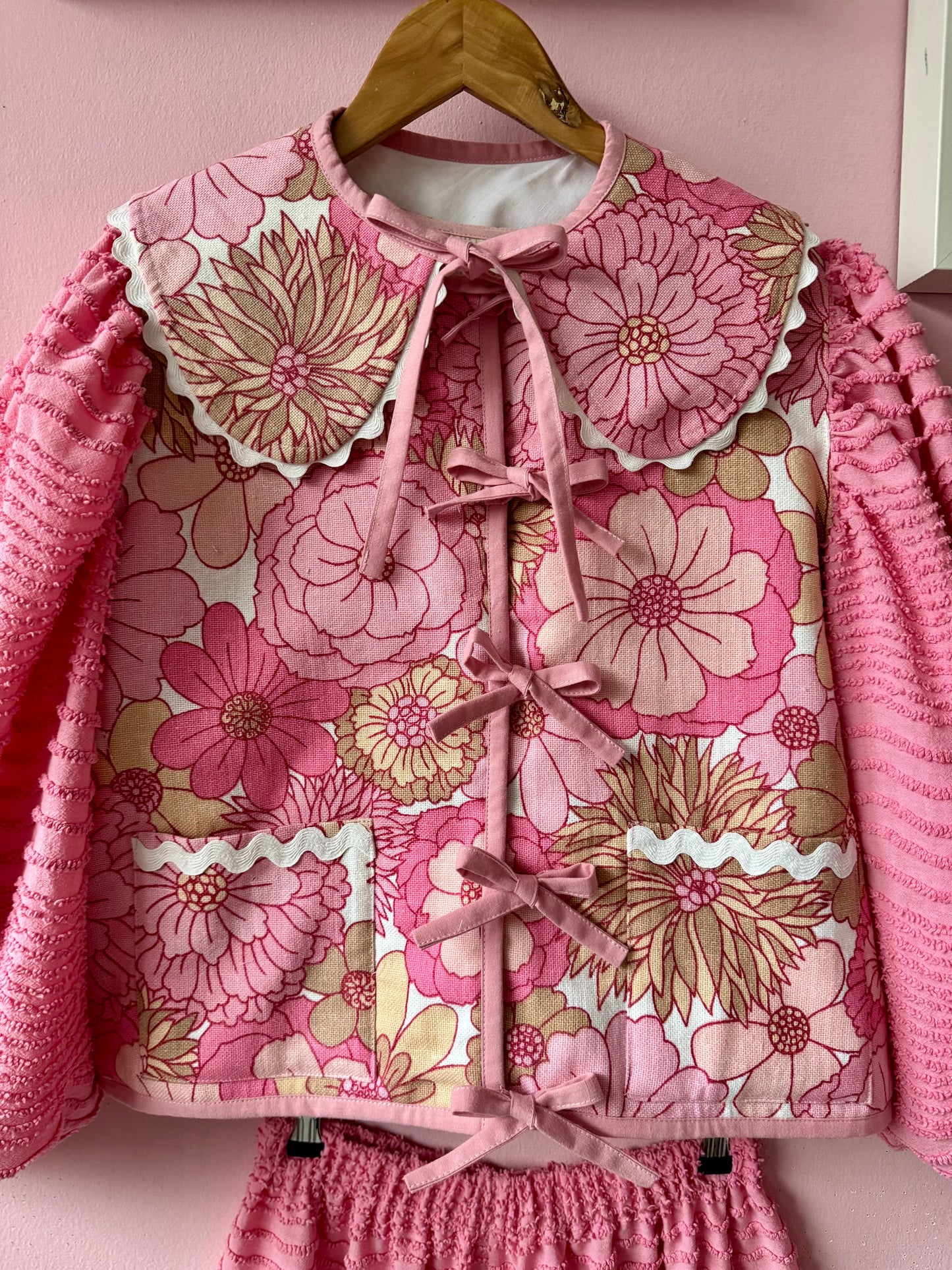 Pink floral and candlewick set