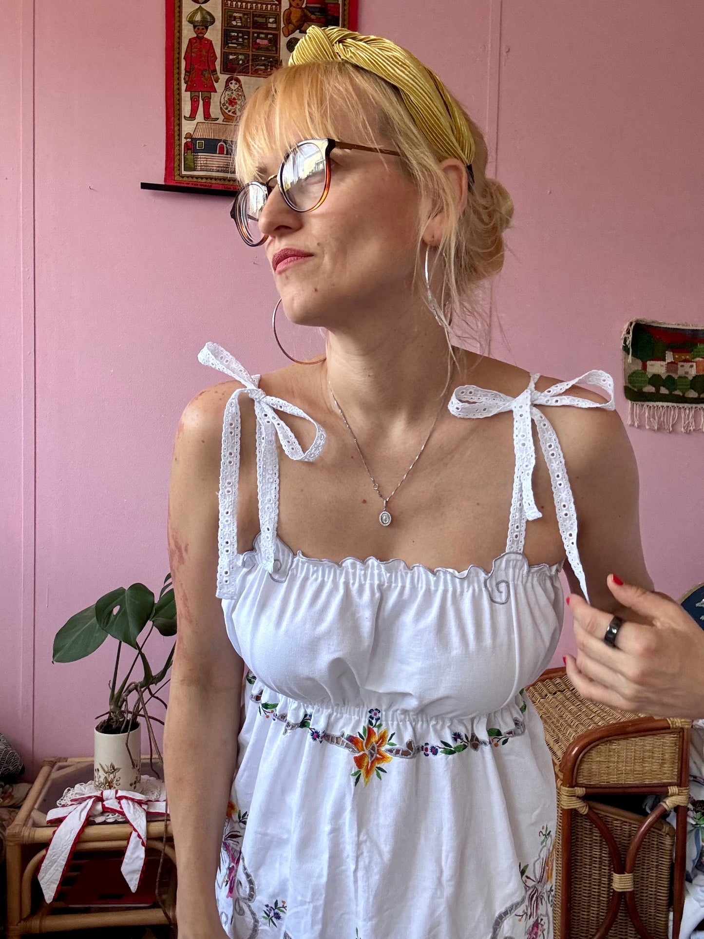 Maxi dress with embroidery