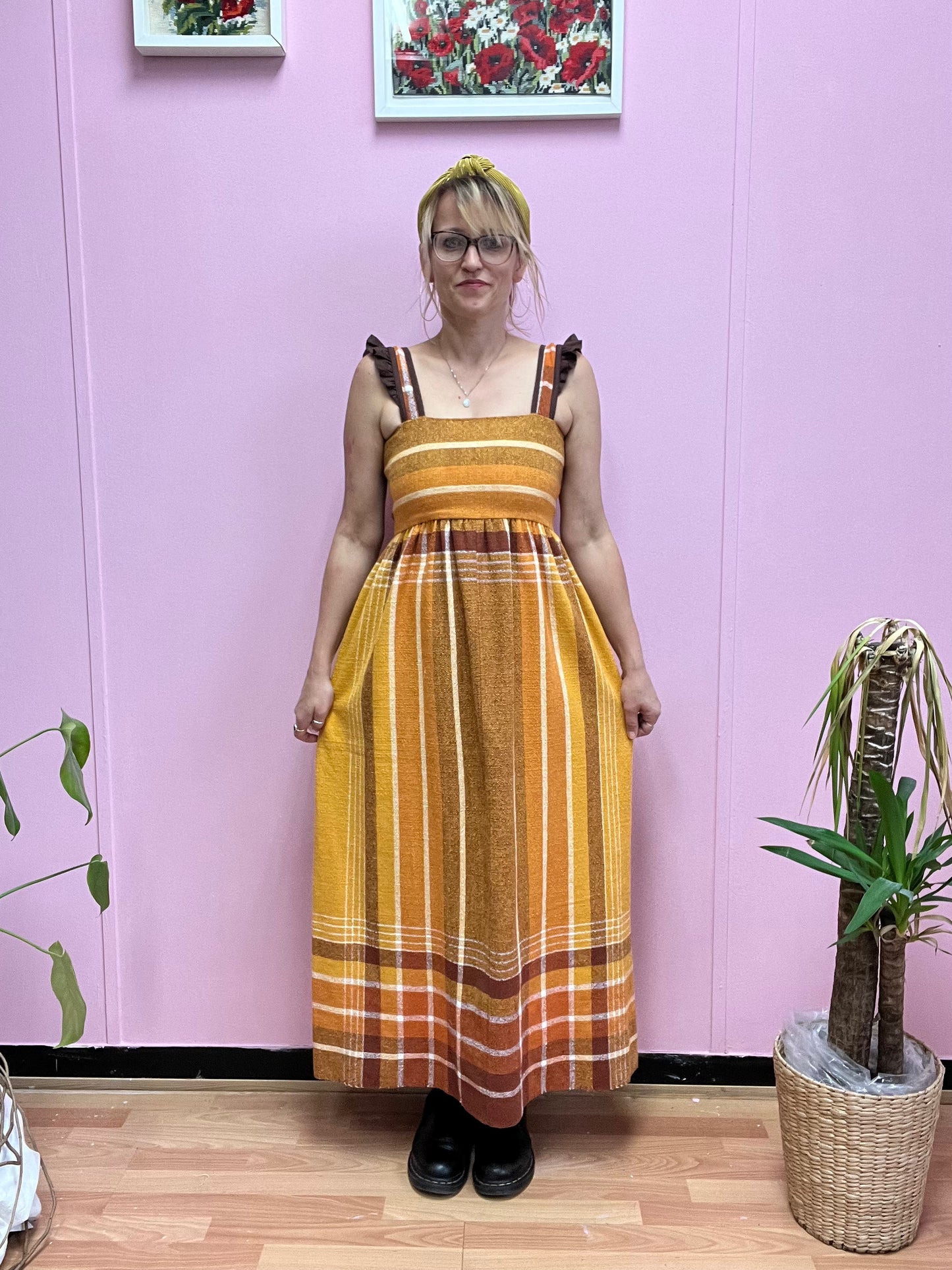 Brown/mustard sleeveless dress