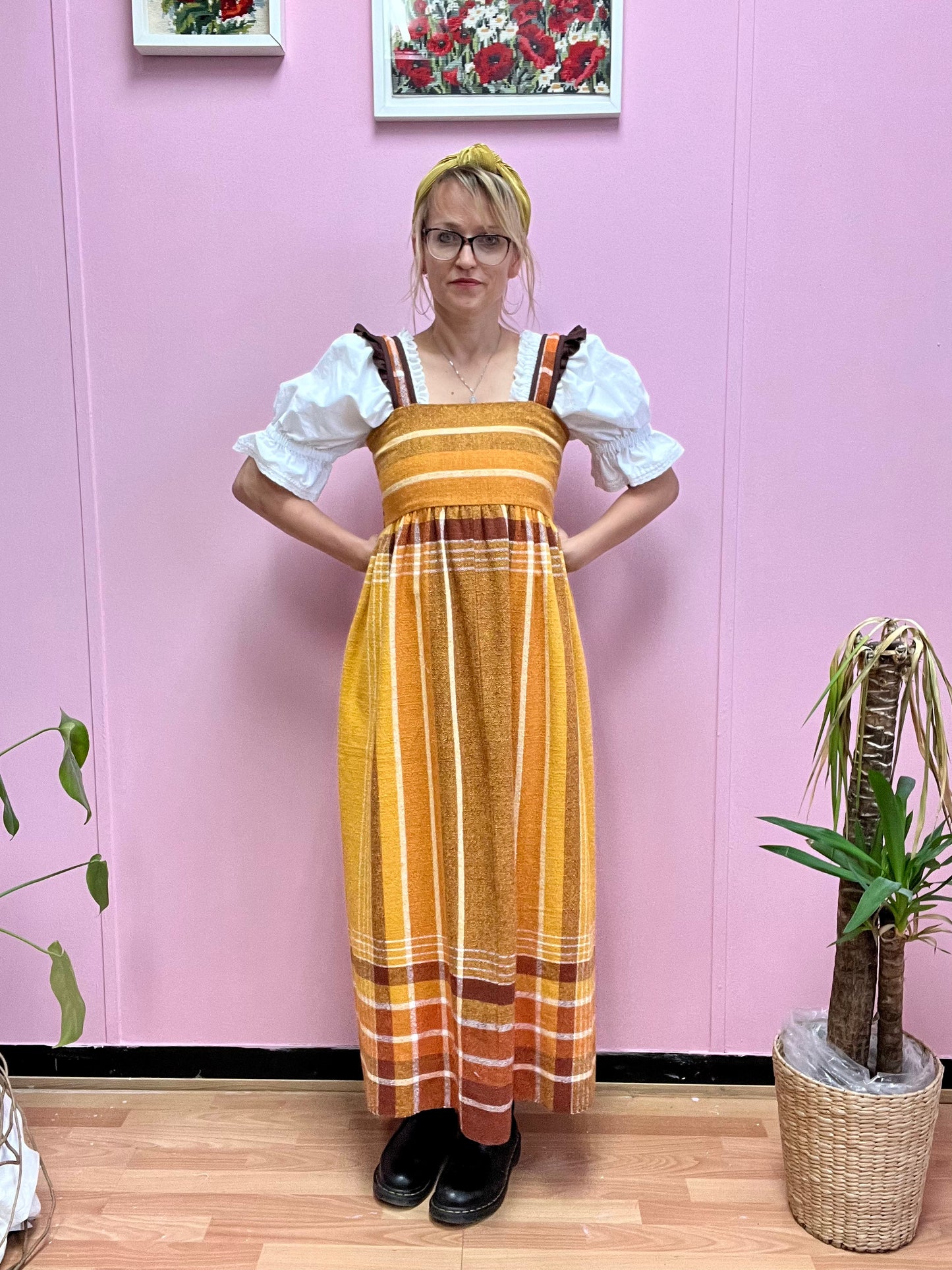 Brown/mustard sleeveless dress