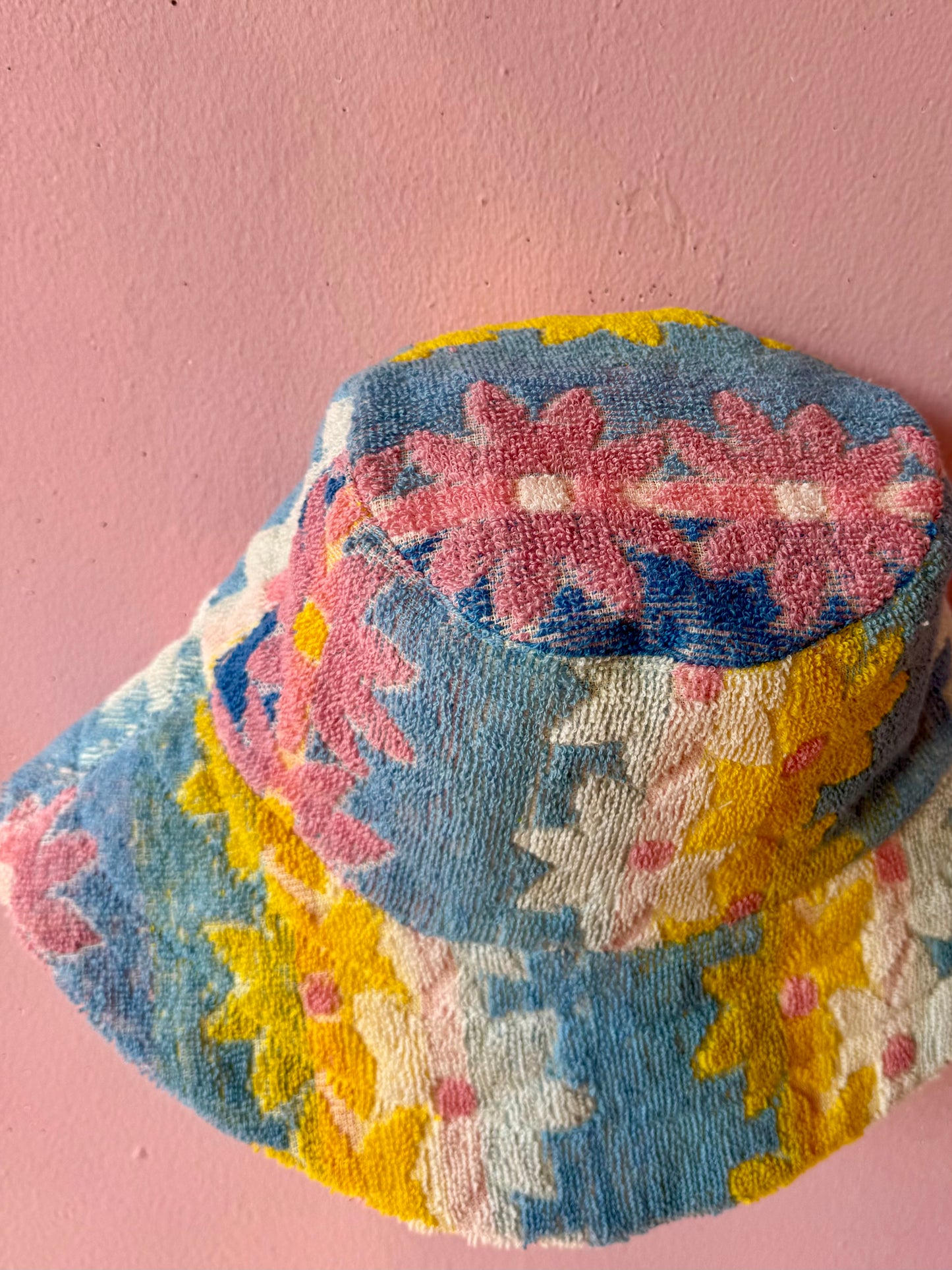 Floral and dots bucket hat